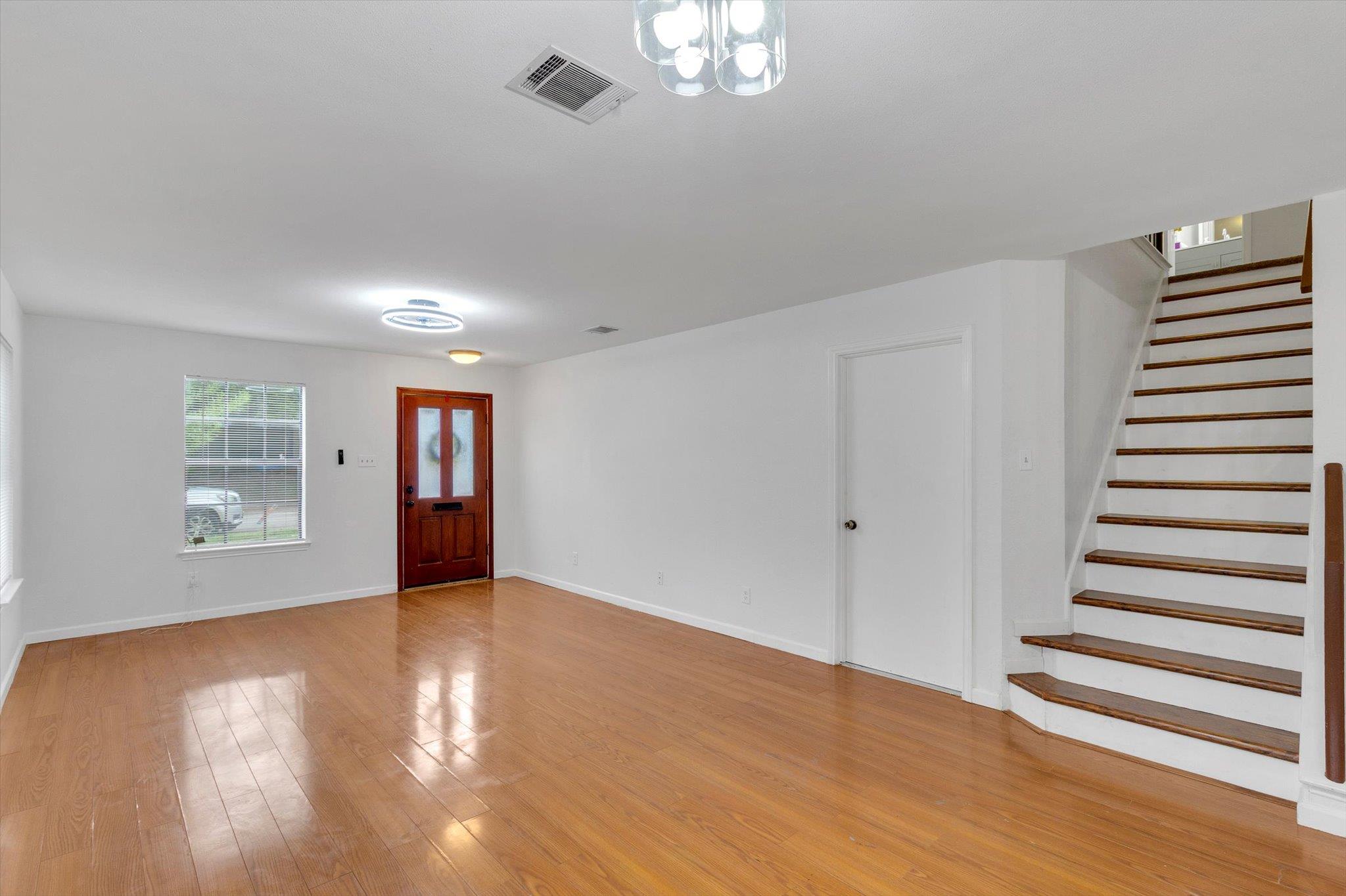 910 Crieff Cross Dr, Pflugerville, TX 78660