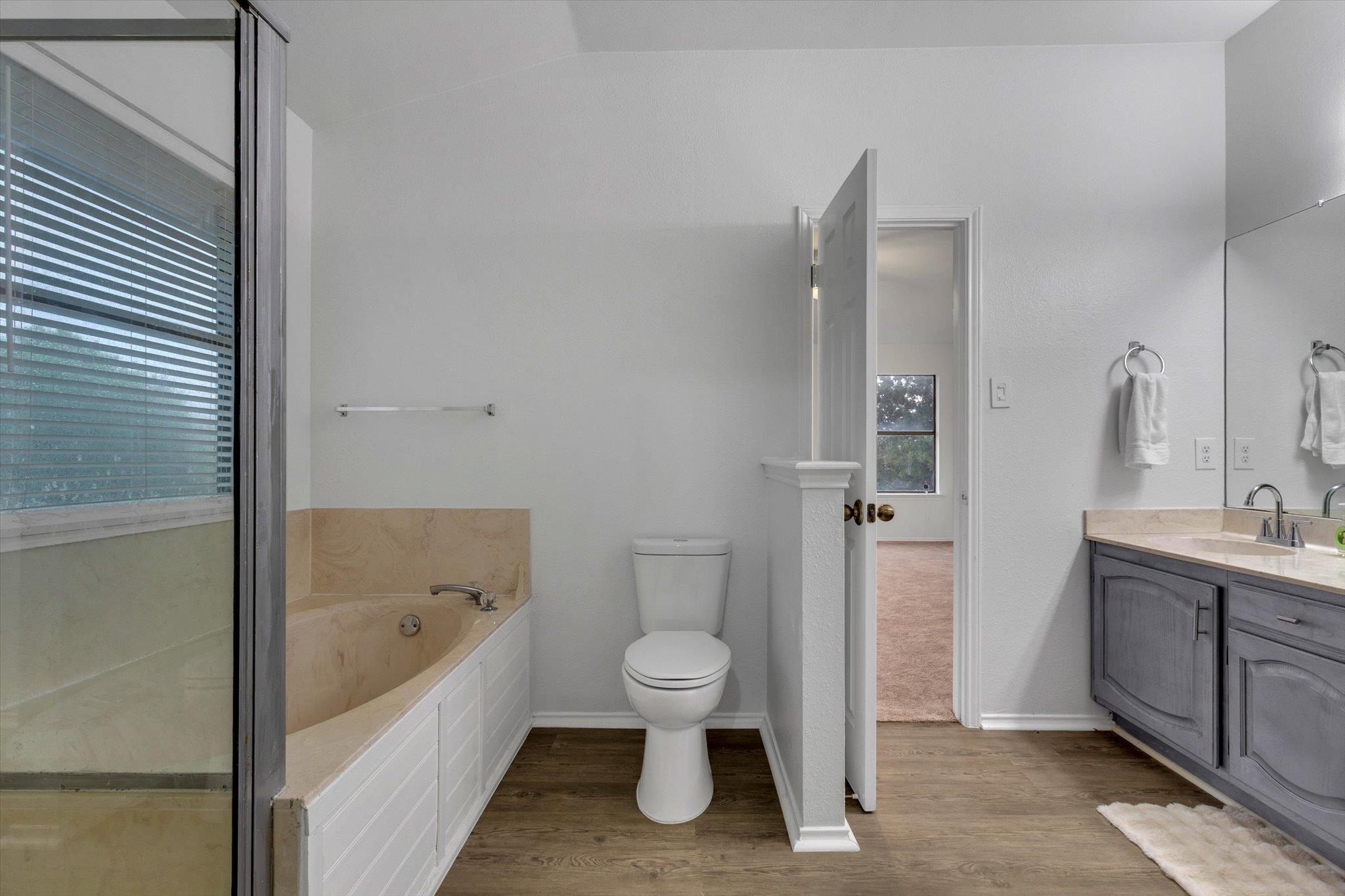 910 Crieff Cross Dr, Pflugerville, TX 78660