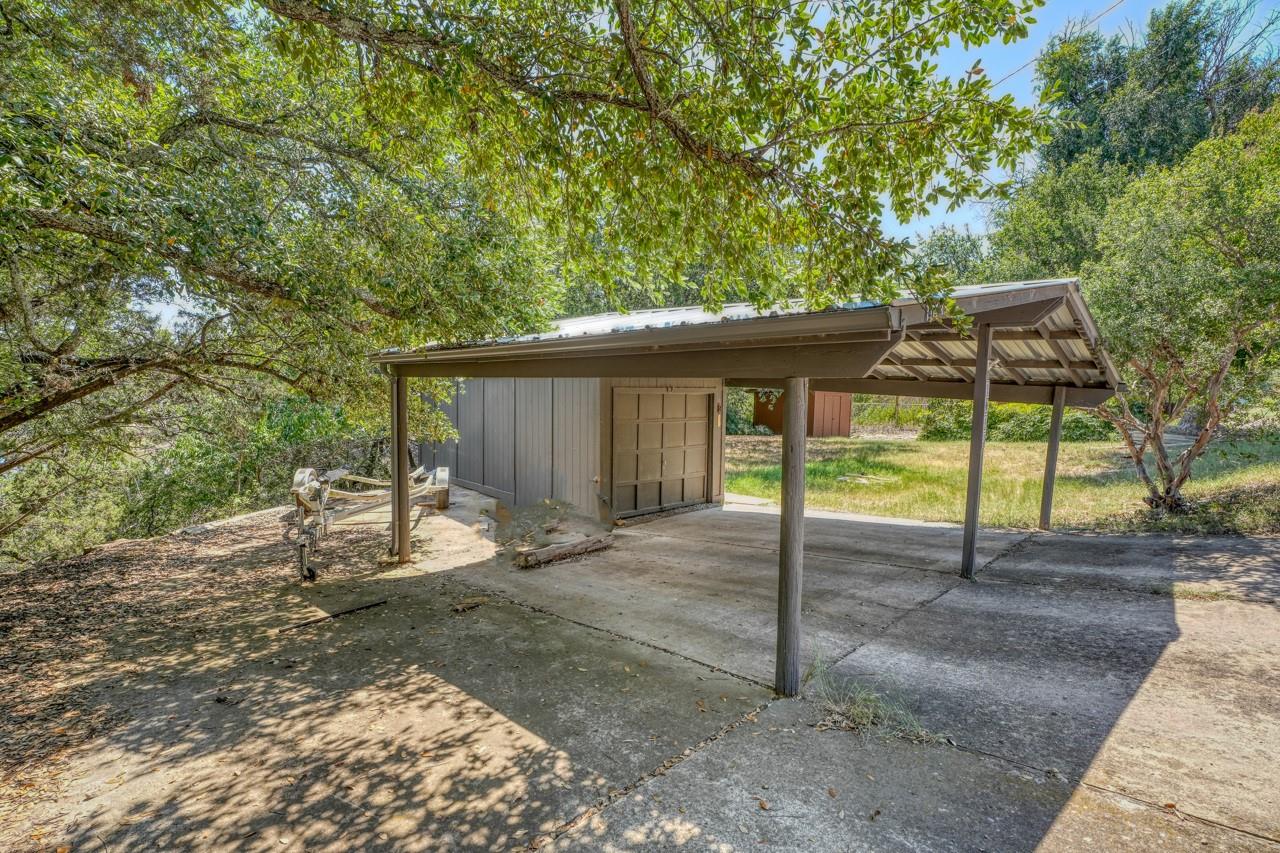 1013 Council St, Burnet, TX 78611