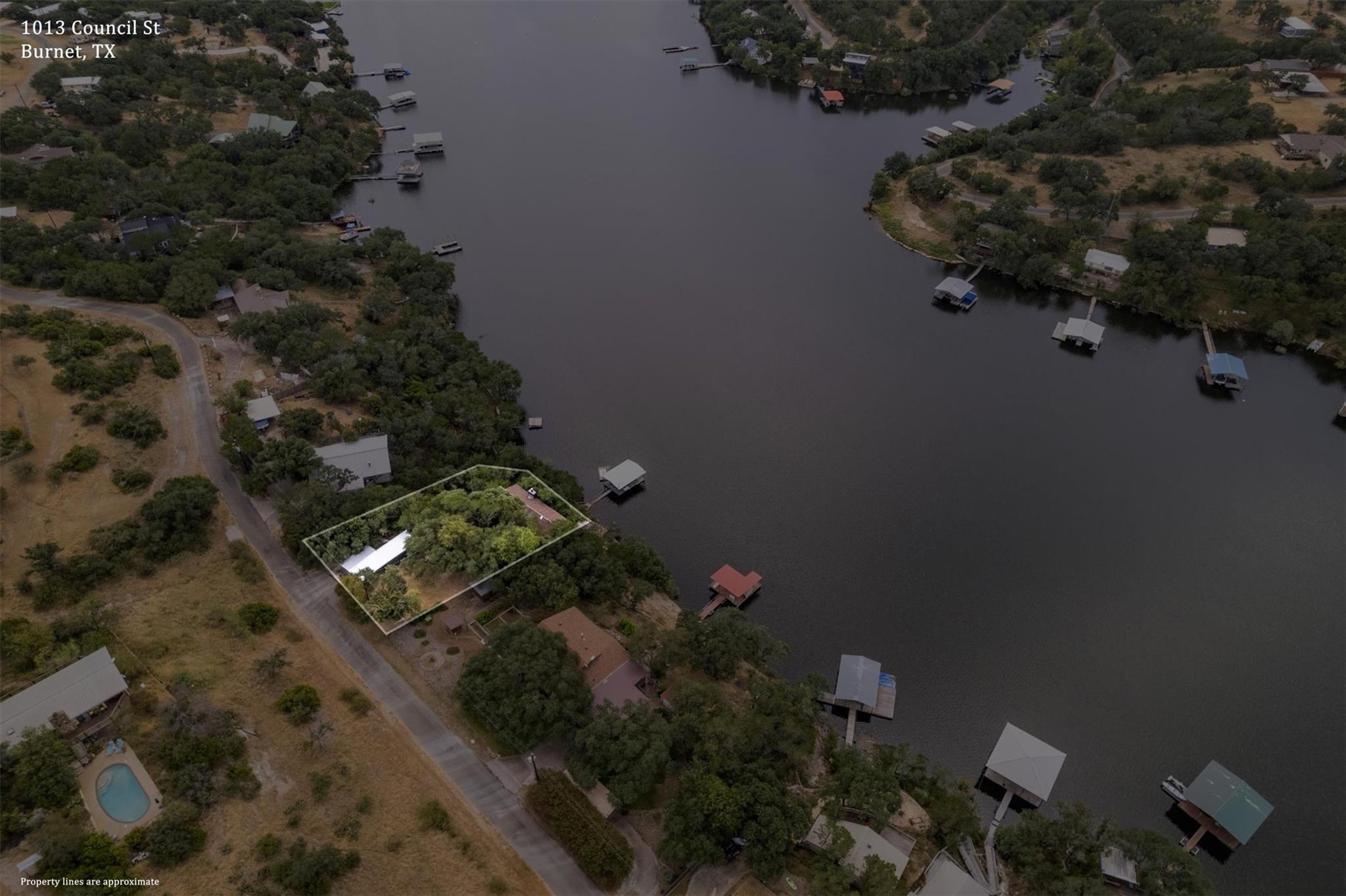 1013 Council St, Burnet, TX 78611