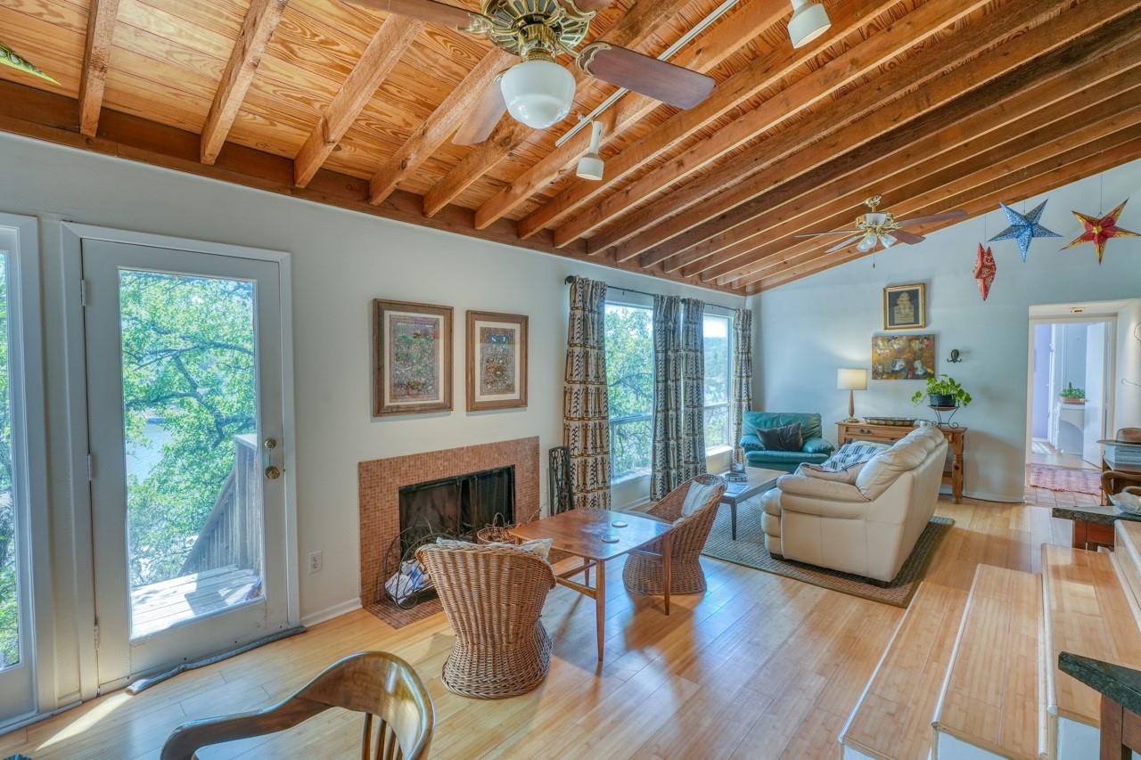 1013 Council St, Burnet, TX 78611