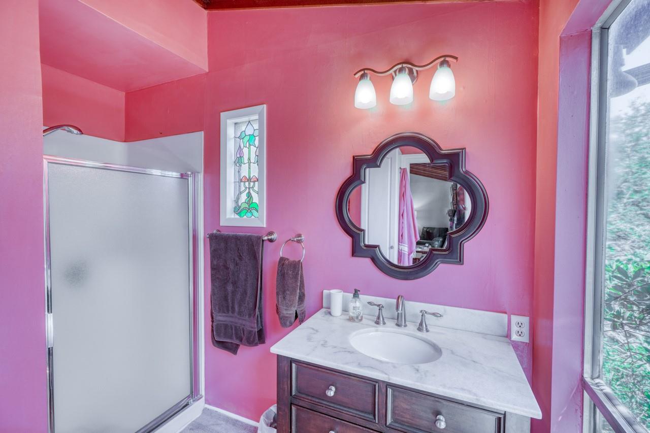 1013 Council St, Burnet, TX 78611