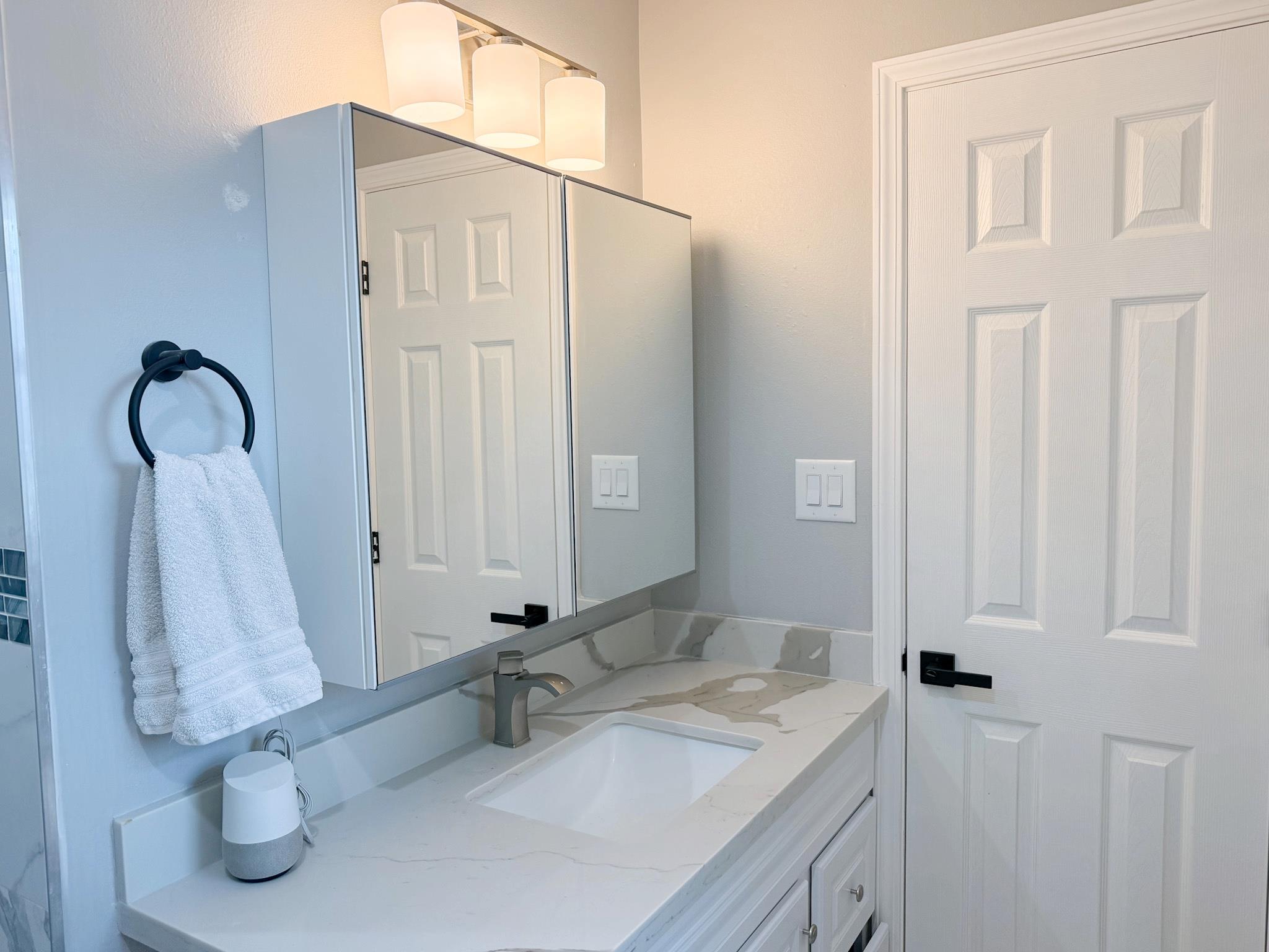 4734 Sanford Rd, Houston, TX 77035