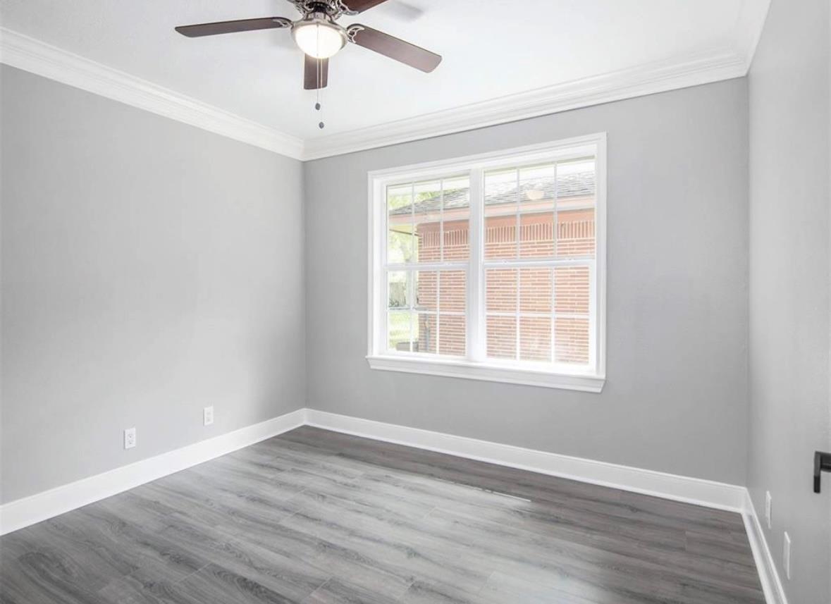 4734 Sanford Rd, Houston, TX 77035