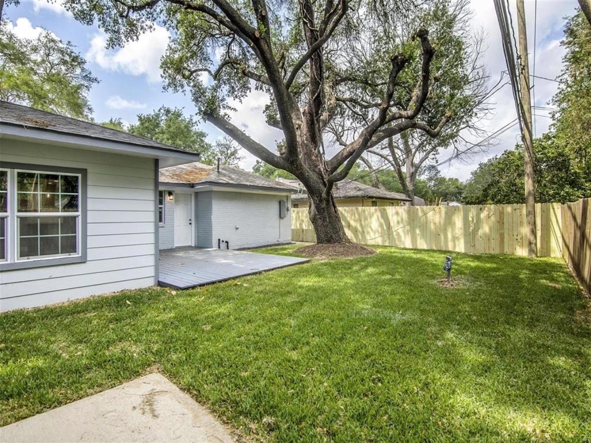 4734 Sanford Rd, Houston, TX 77035