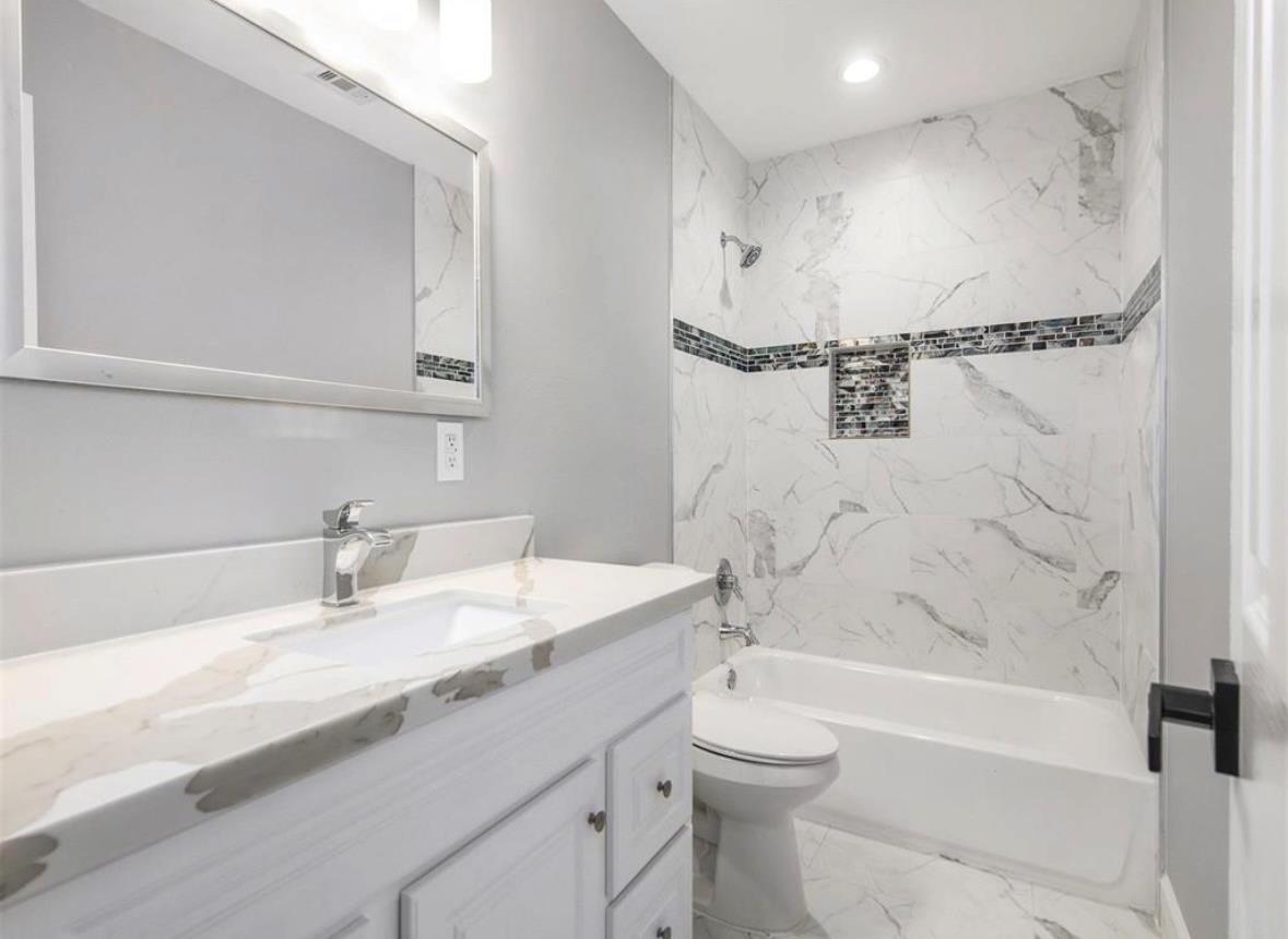 4734 Sanford Rd, Houston, TX 77035