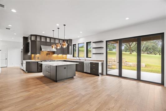 104 Florentine, Horseshoe Bay, TX 78657