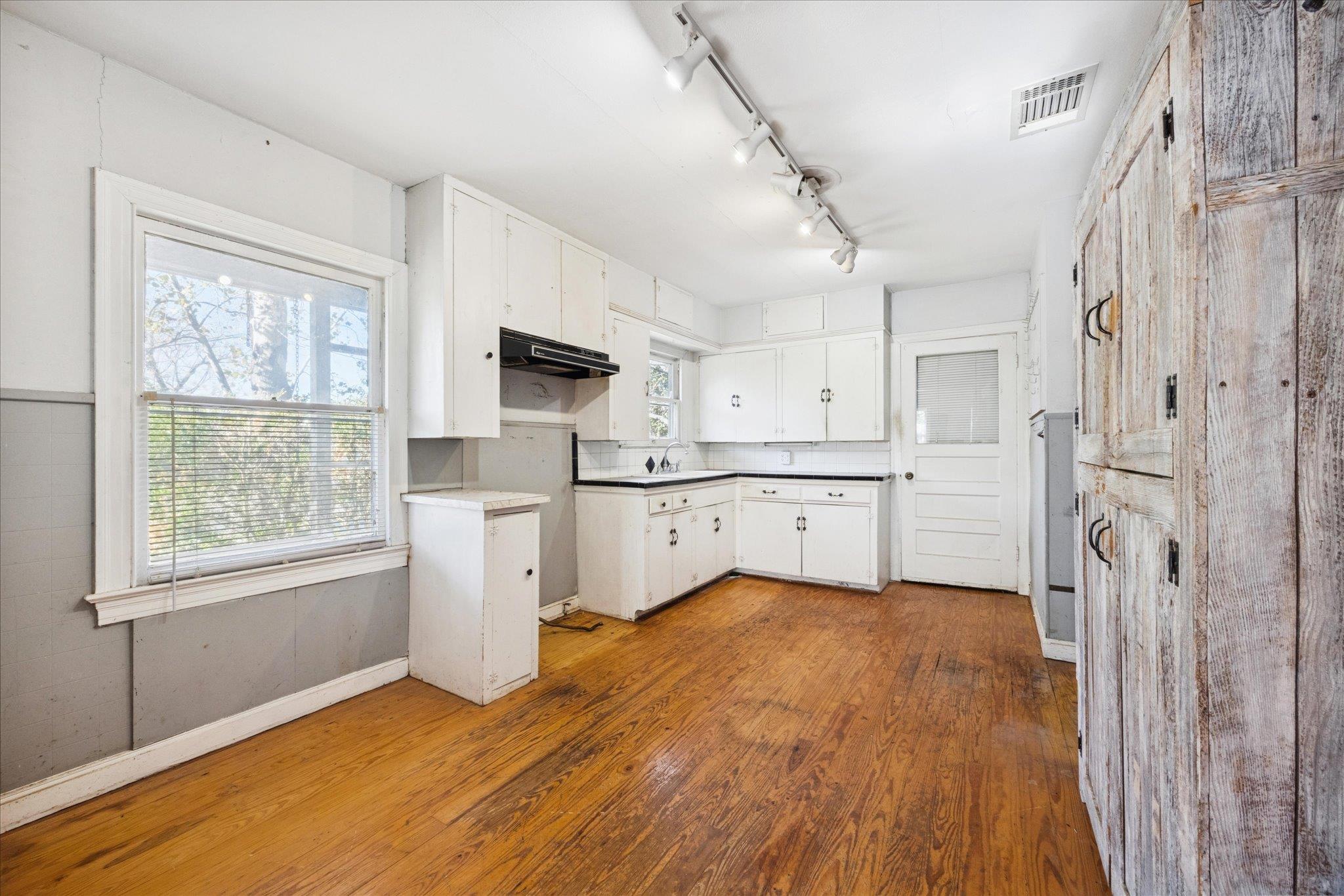 4415 Jester Dr, Austin, TX 78745