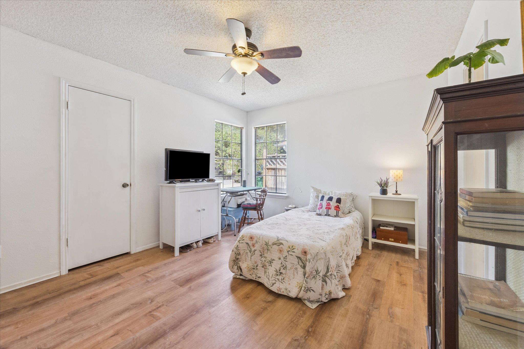 12809 Widge Dr, Austin, TX 78727