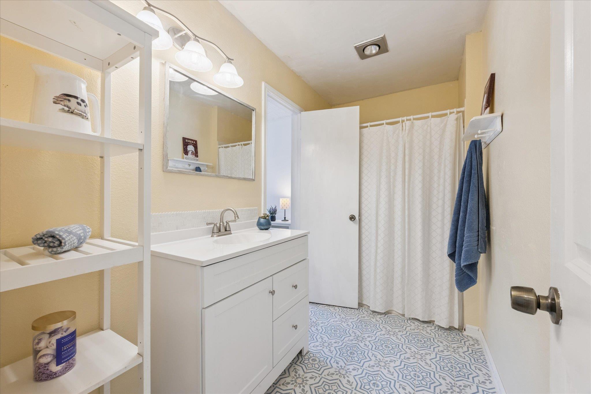 12809 Widge Dr, Austin, TX 78727