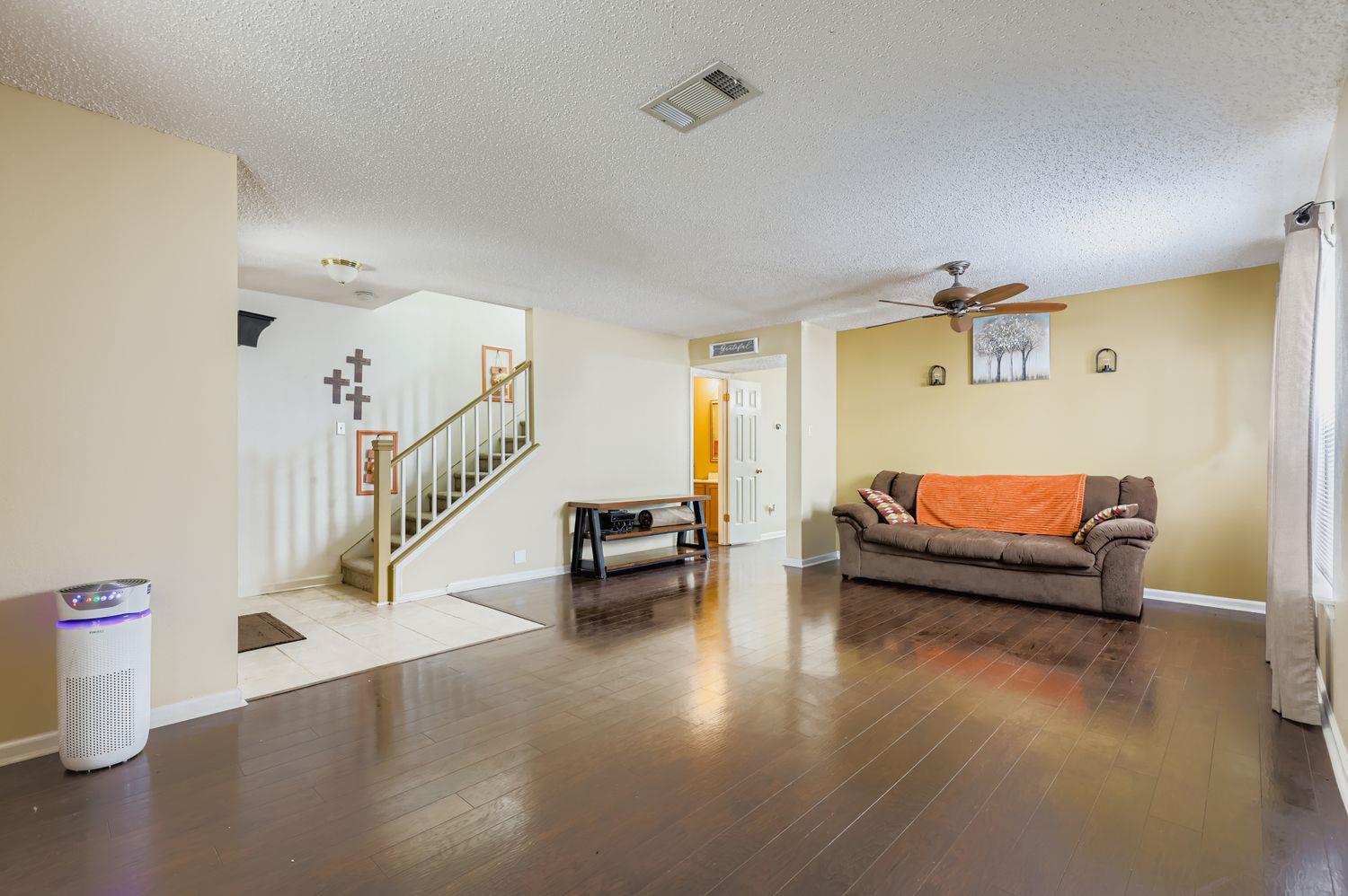 1017 Silverstone Ln, Cedar Park, TX 78613