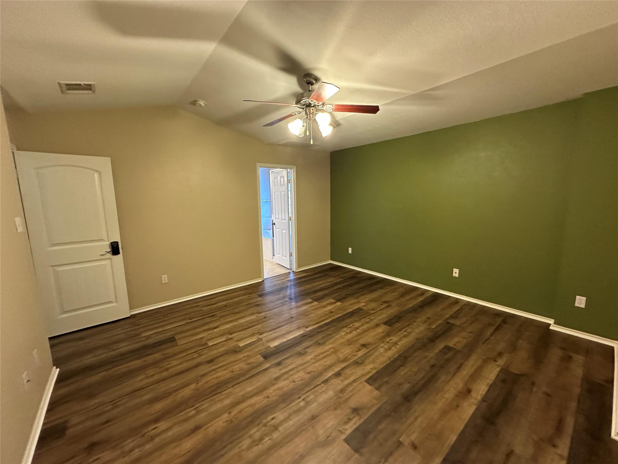 10214 Maydelle Dr, Austin, TX 78748