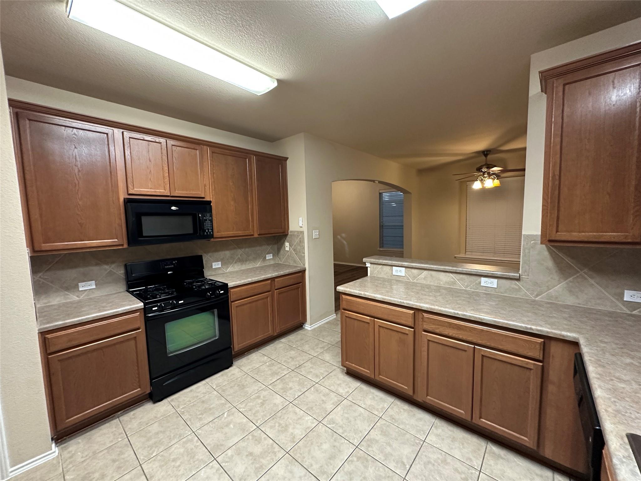 10214 Maydelle Dr, Austin, TX 78748