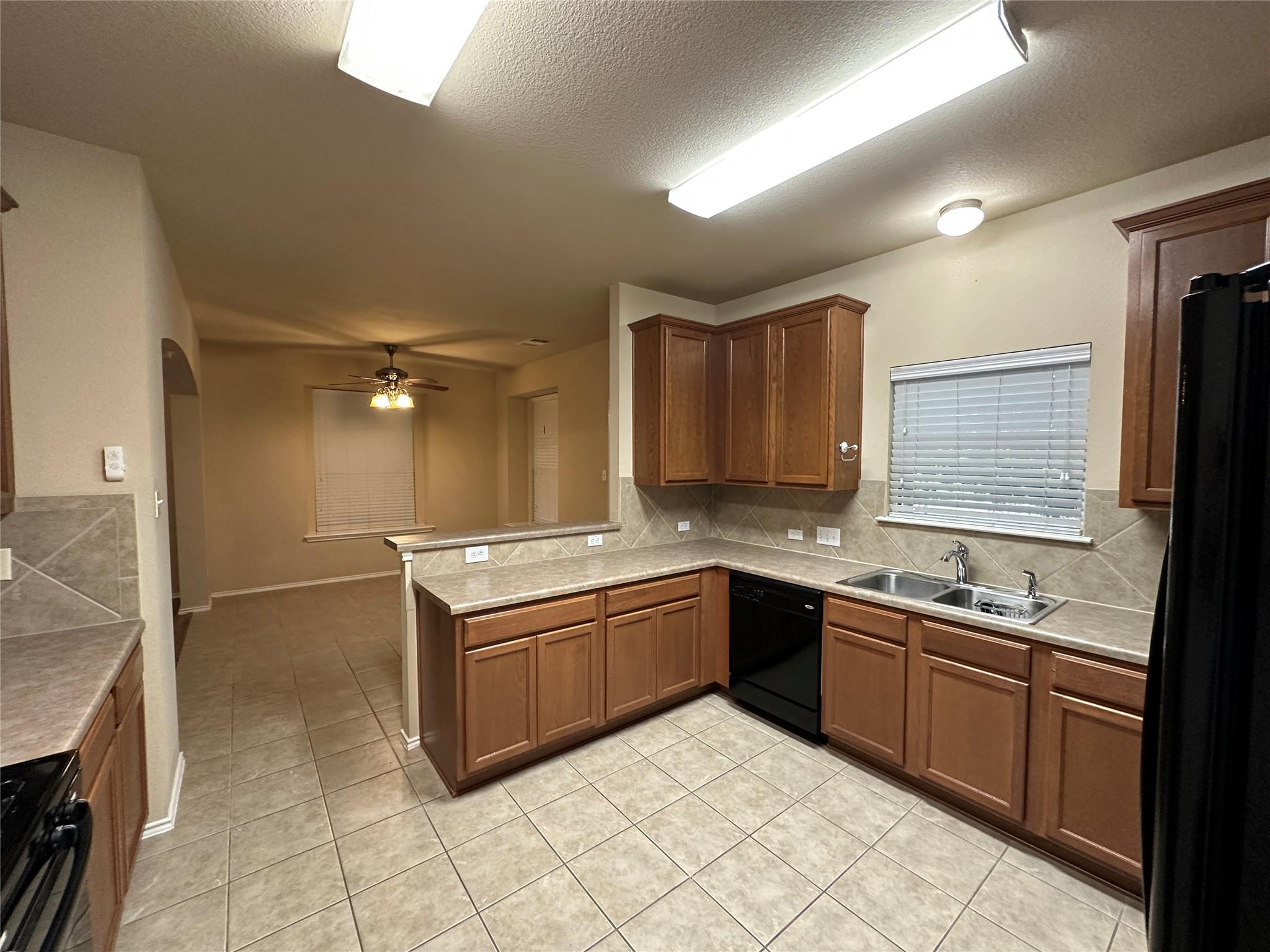 10214 Maydelle Dr, Austin, TX 78748