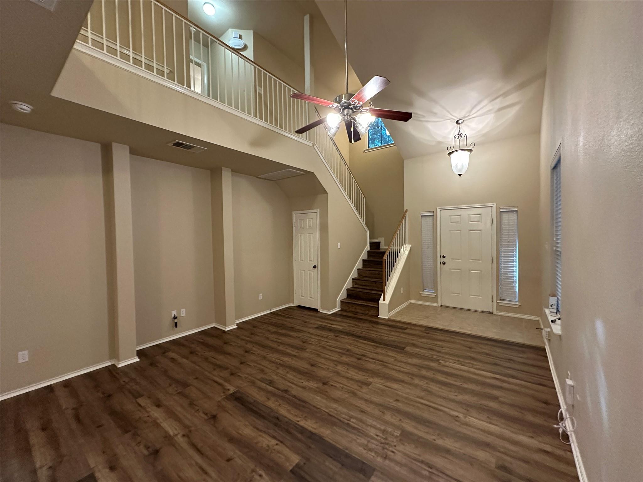 10214 Maydelle Dr, Austin, TX 78748