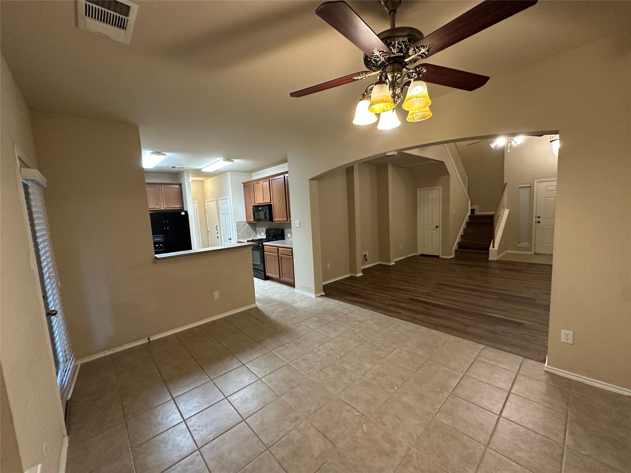 10214 Maydelle Dr, Austin, TX 78748