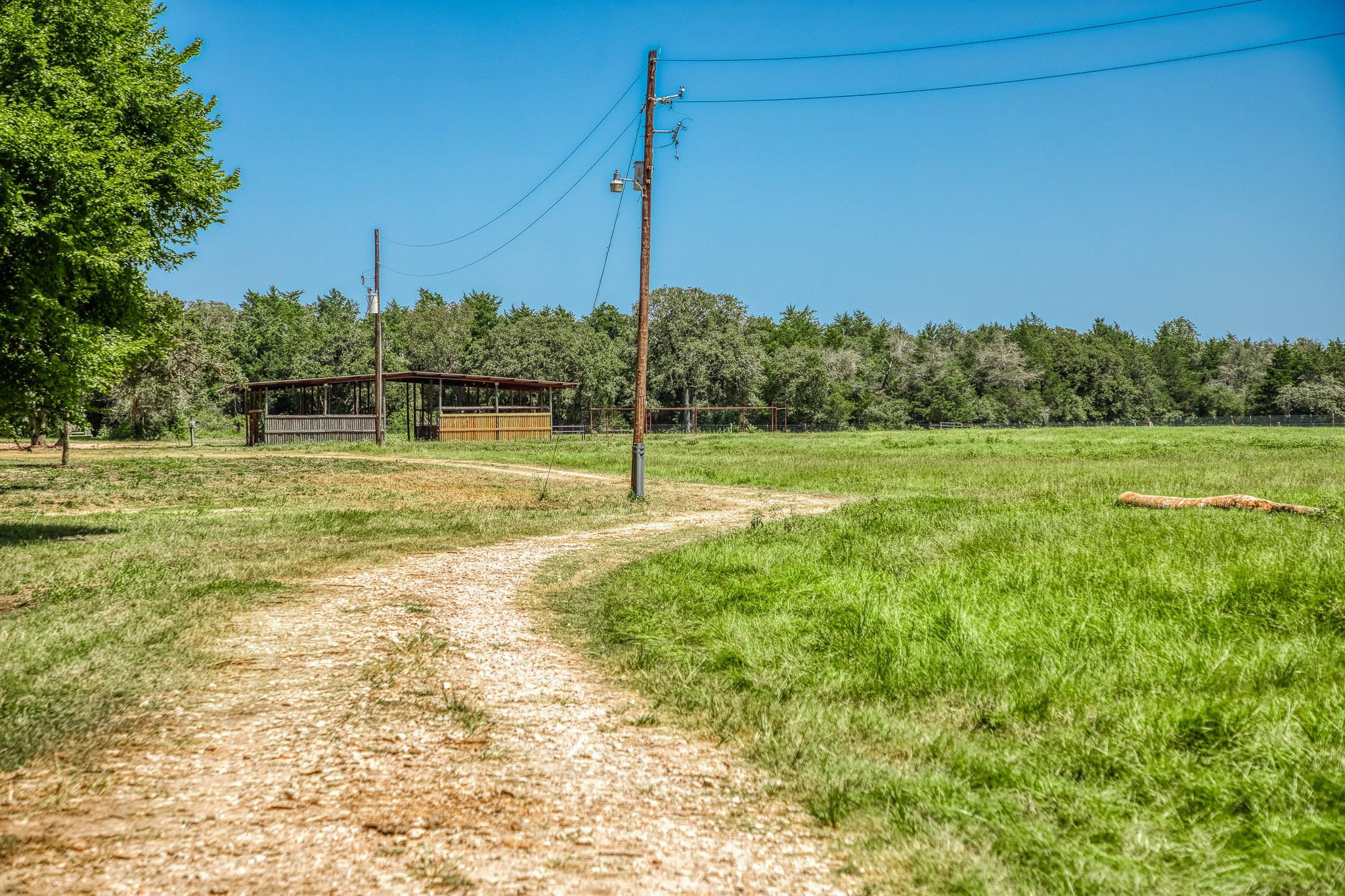 1922 County Road 324, Caldwell, TX 77836