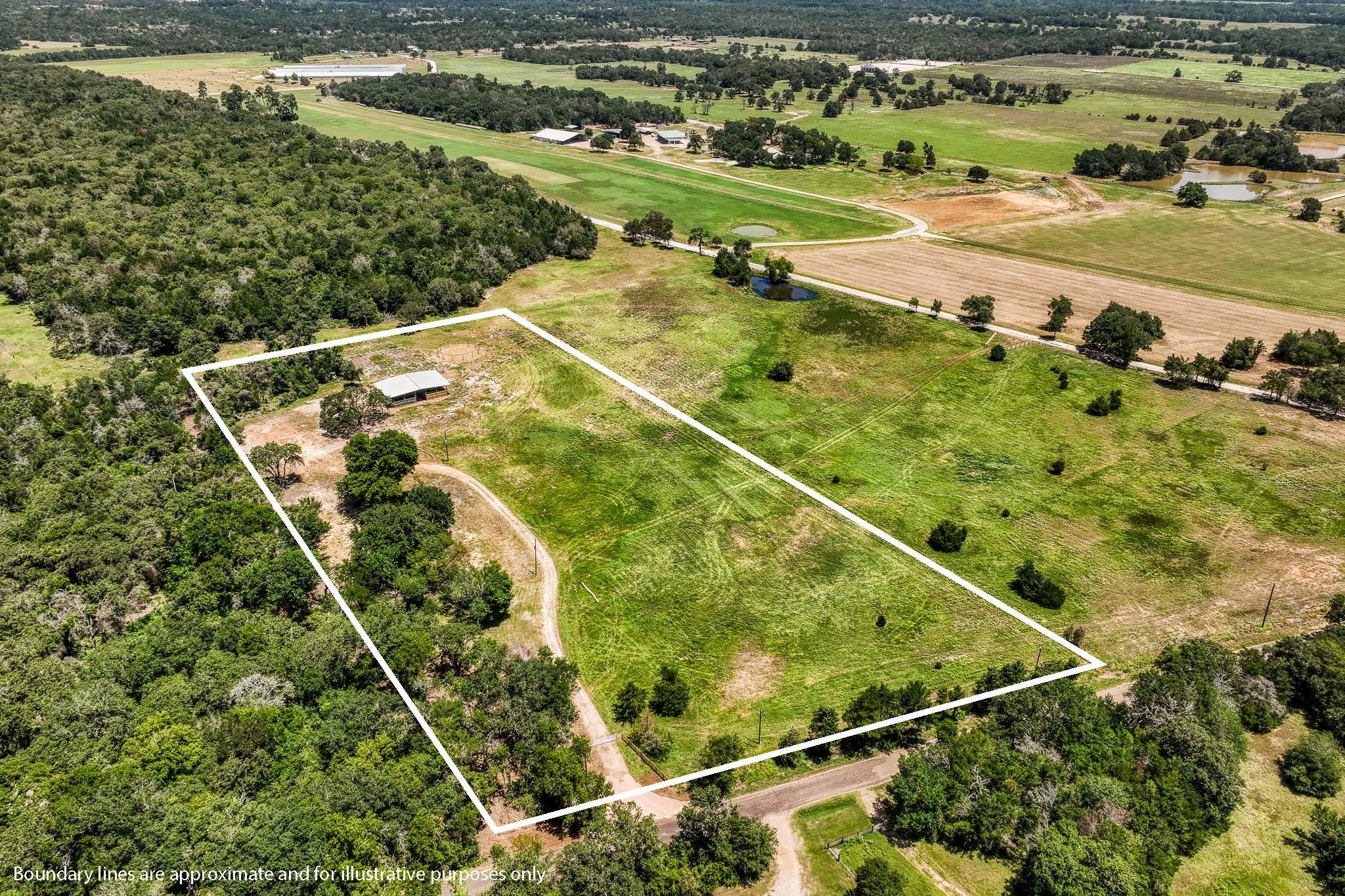 1922 County Road 324, Caldwell, TX 77836