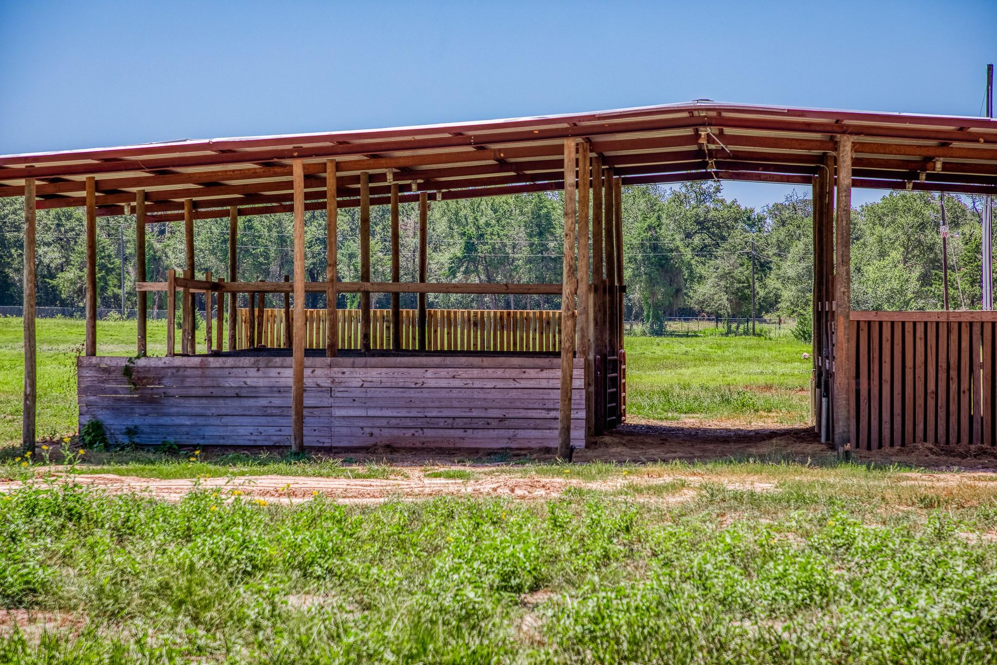 1922 County Road 324, Caldwell, TX 77836