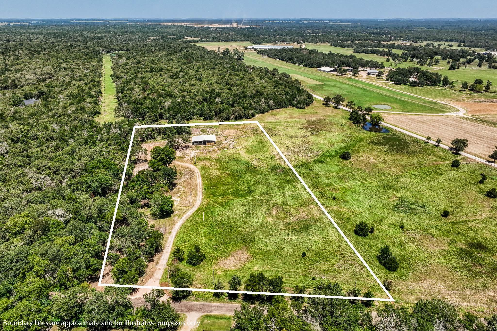 1922 County Road 324, Caldwell, TX 77836