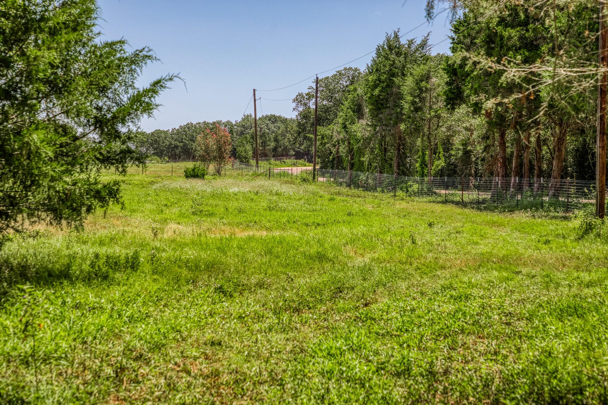 1922 County Road 324, Caldwell, TX 77836