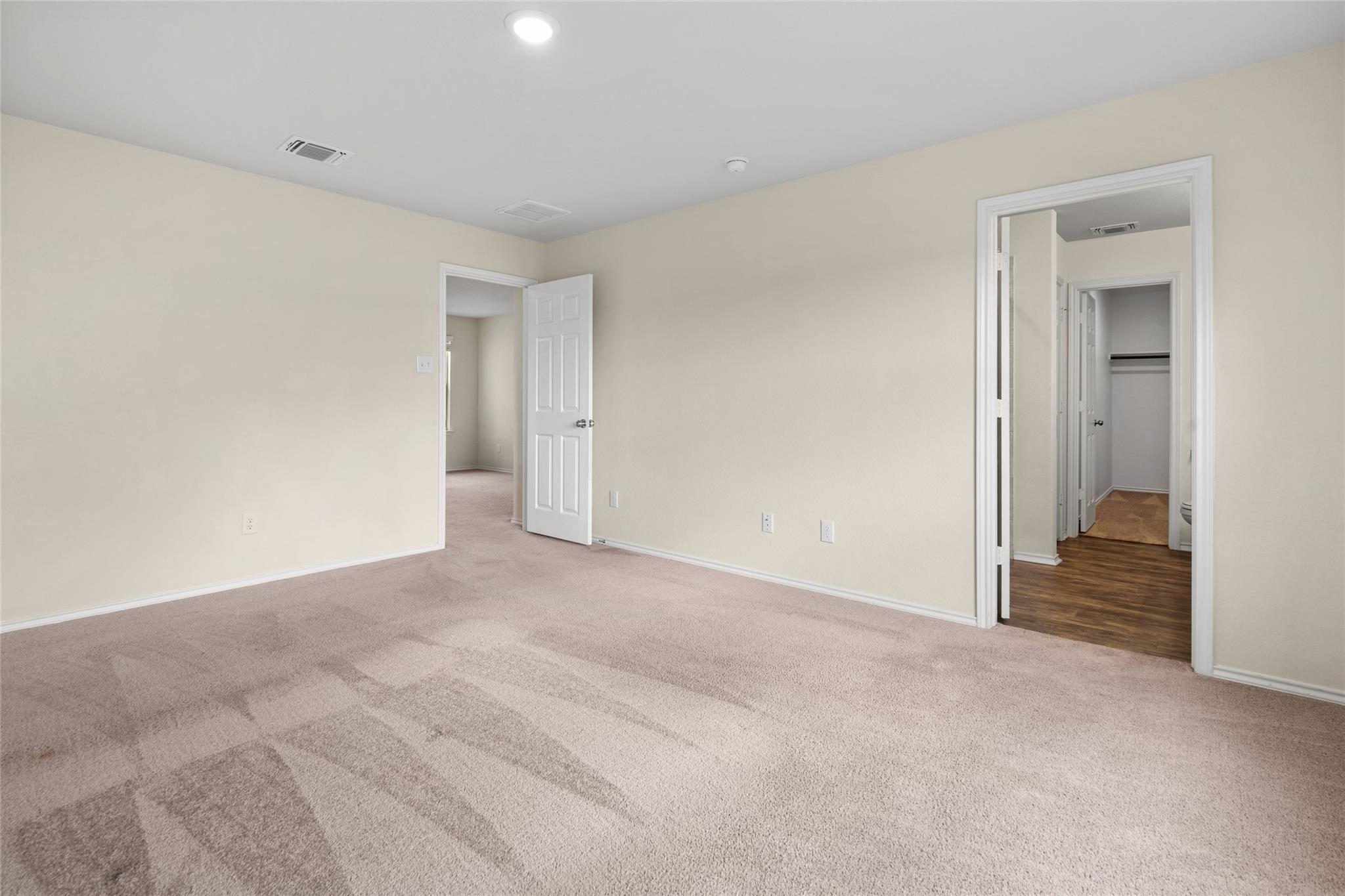 457 Bedford Falls Ln, Jarrell, TX 76537