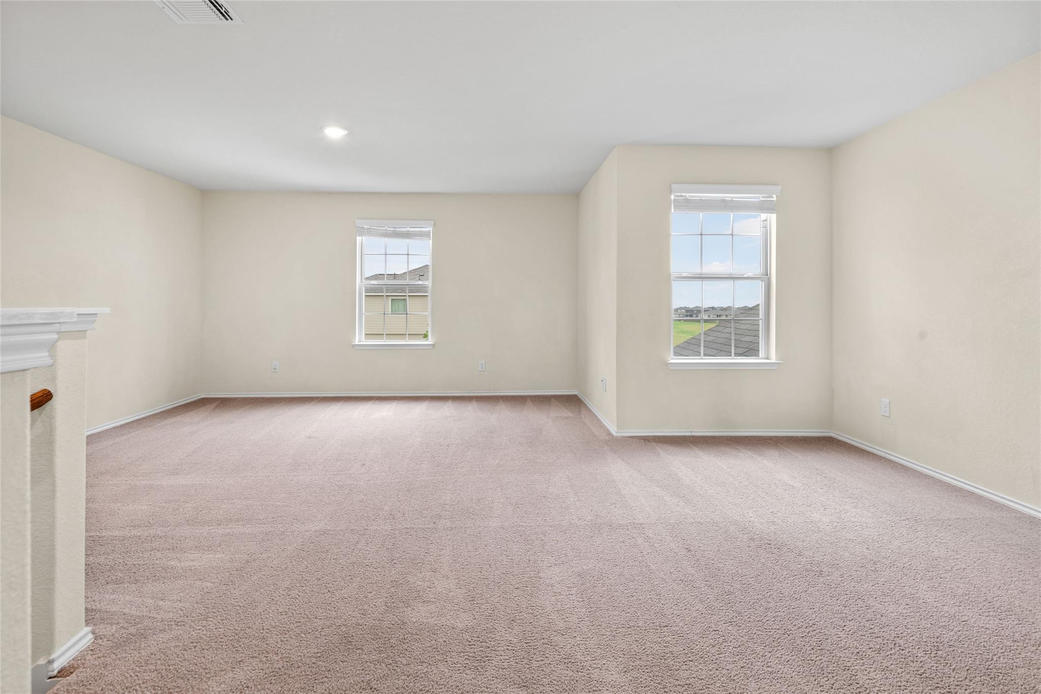 457 Bedford Falls Ln, Jarrell, TX 76537