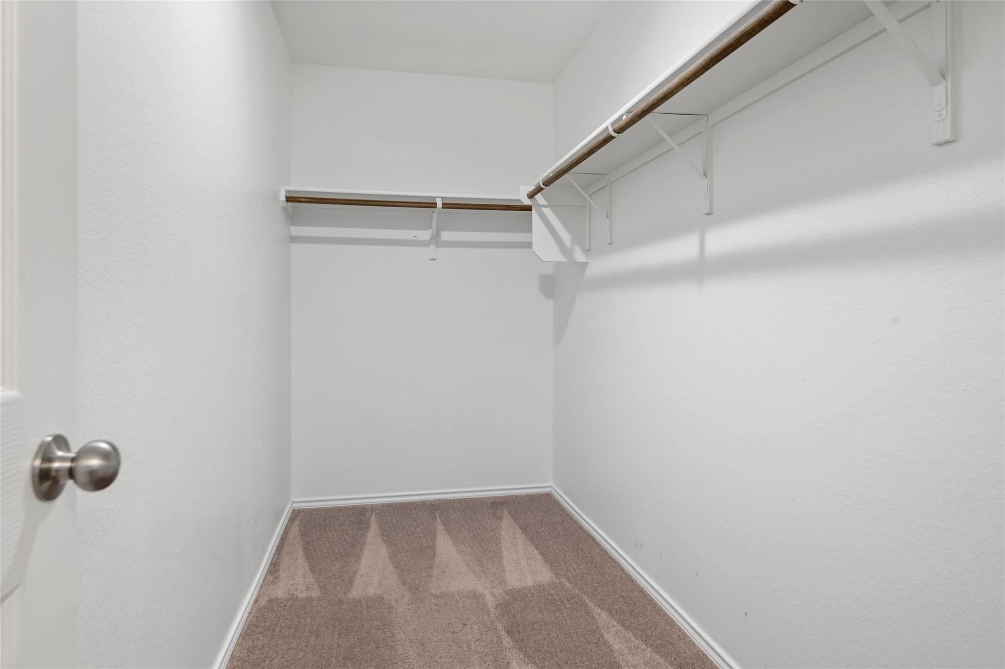 457 Bedford Falls Ln, Jarrell, TX 76537