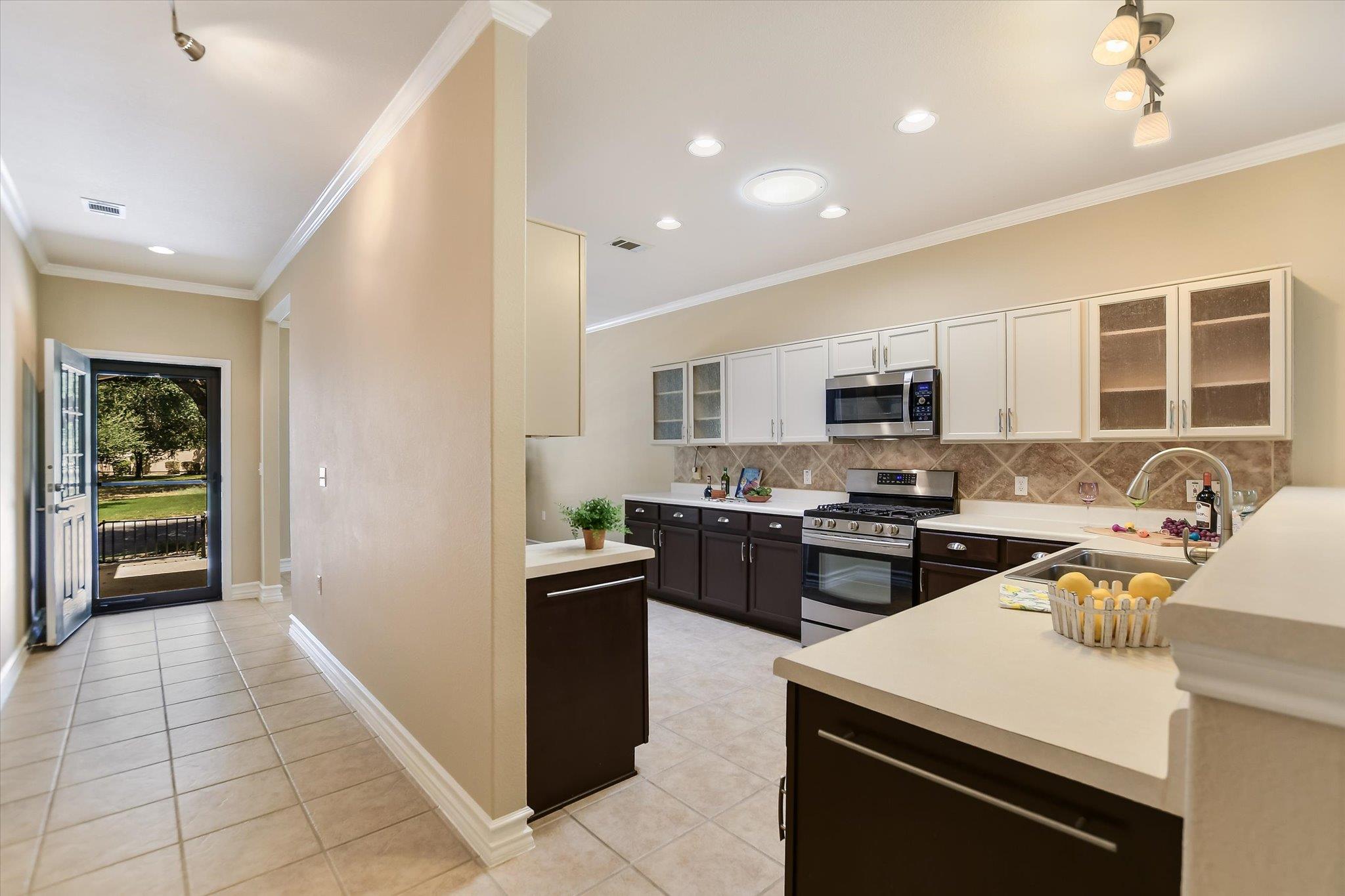 308 Summer Rd, Georgetown, TX 78633