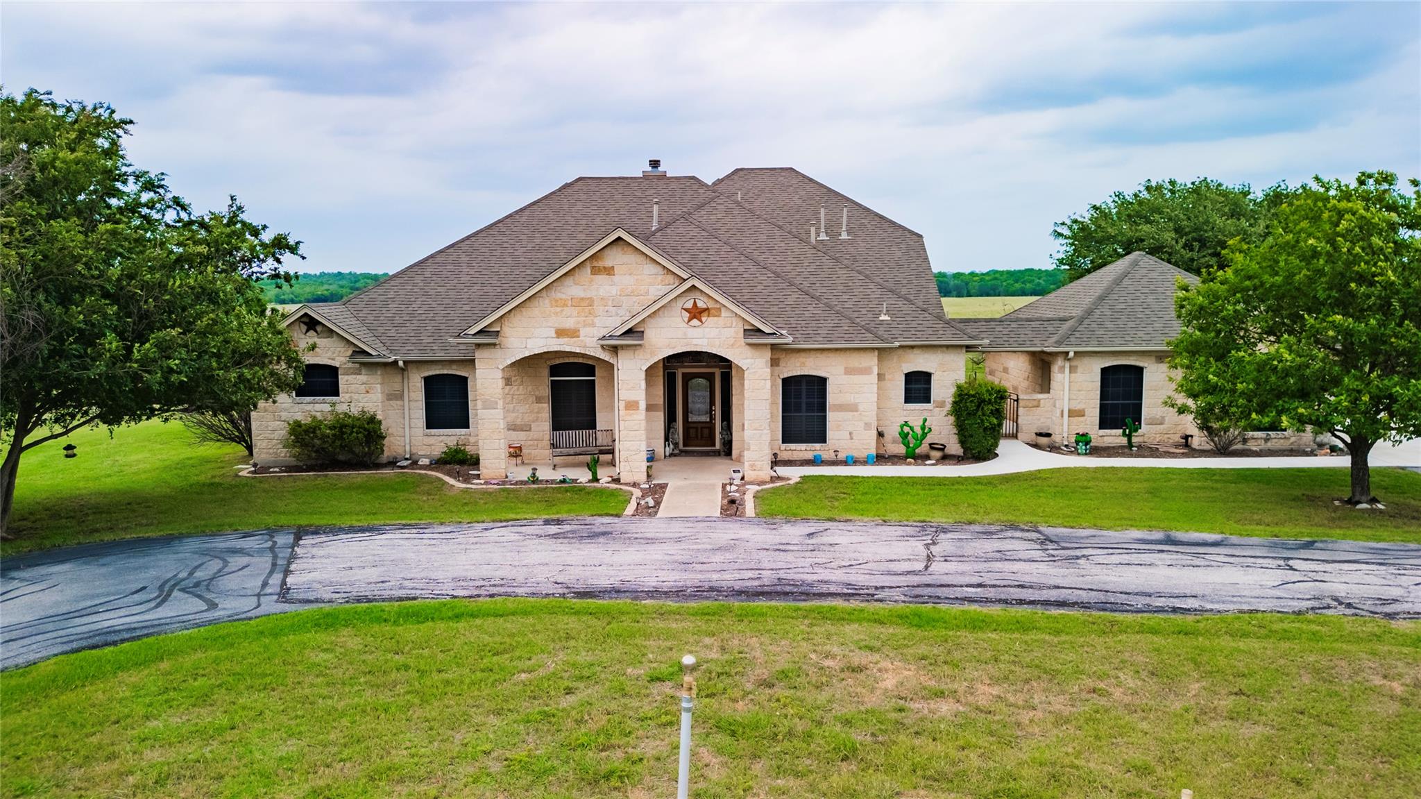 20145 Janak Rd, Coupland, TX 78615