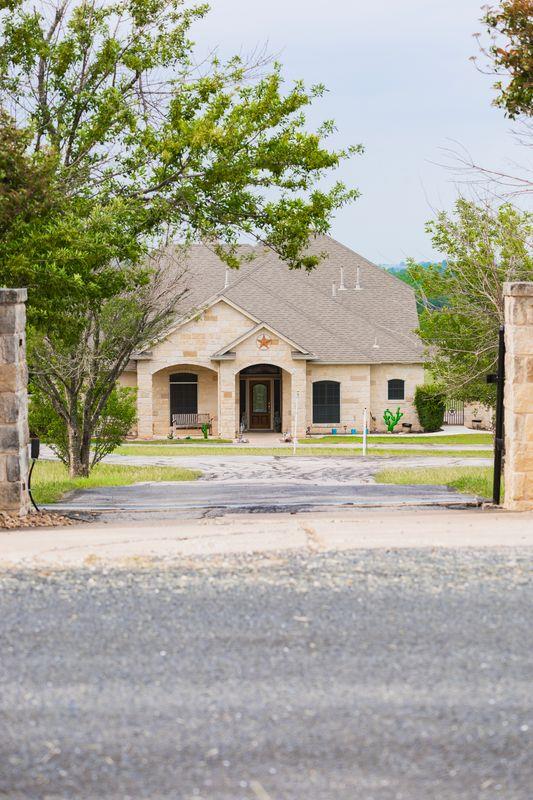 20145 Janak Rd, Coupland, TX 78615