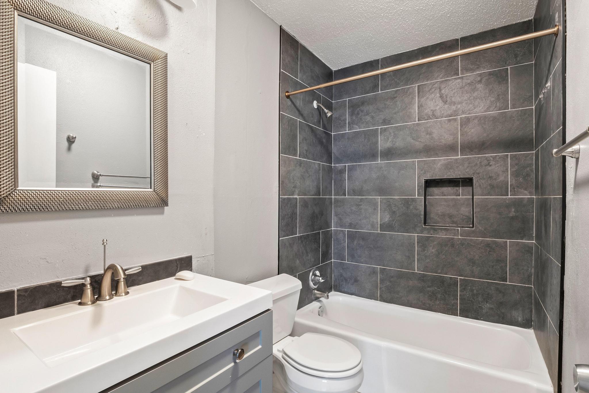 2405 Parker Cir # B, Georgetown, TX 78628