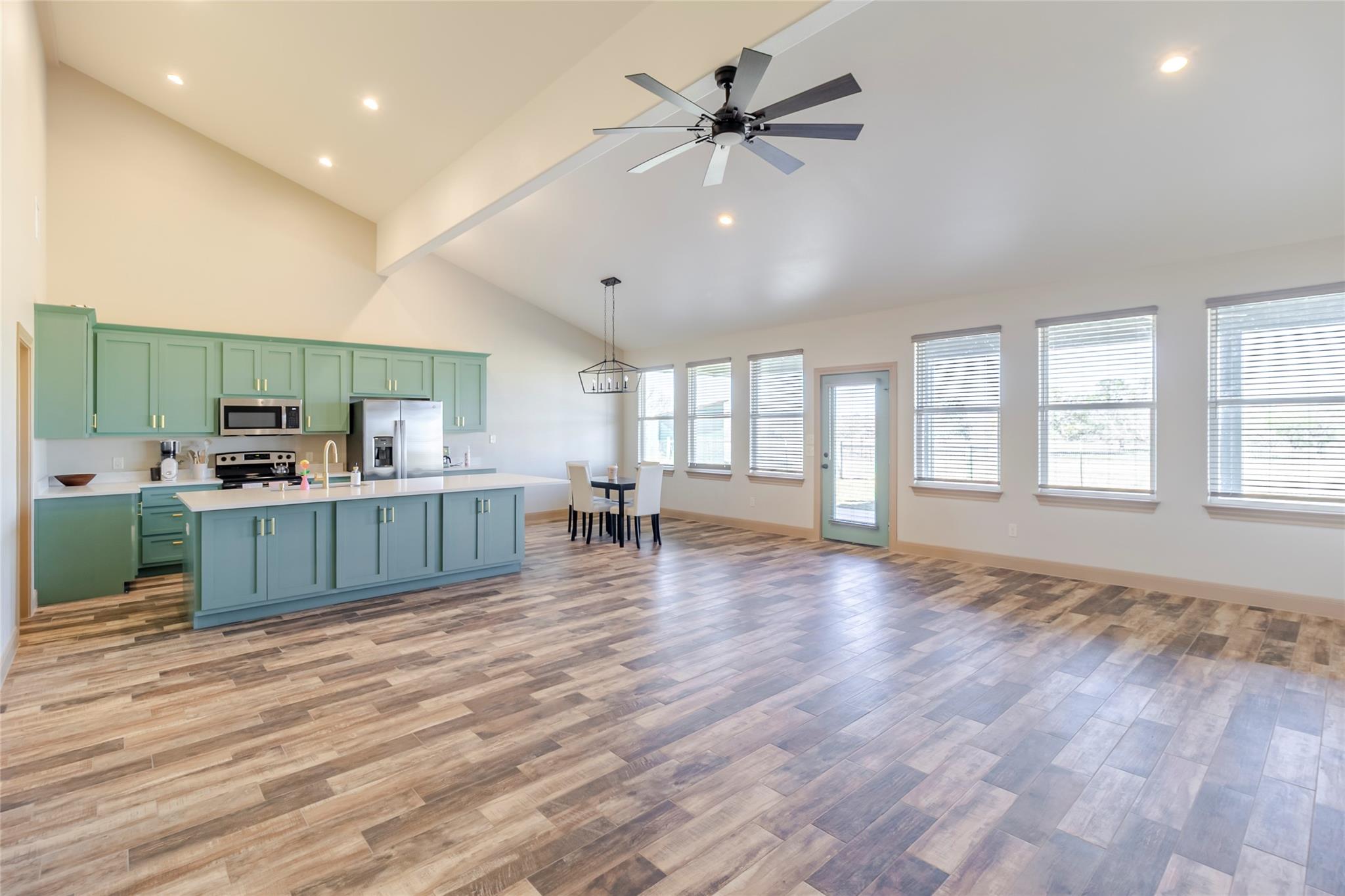 303 Bobs Trl, Bastrop, TX 78602