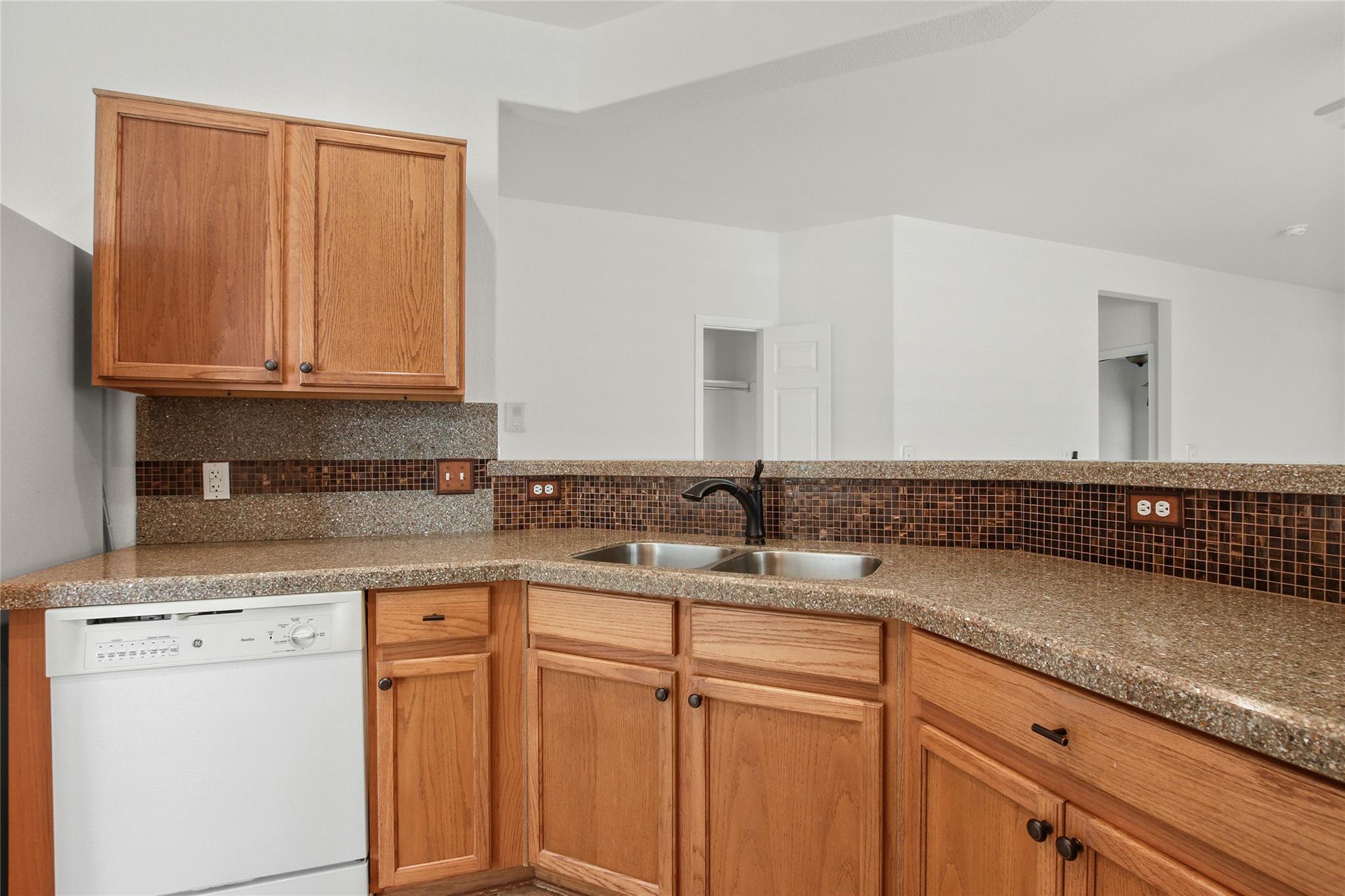 119 Hampton Cir, Georgetown, TX 78633