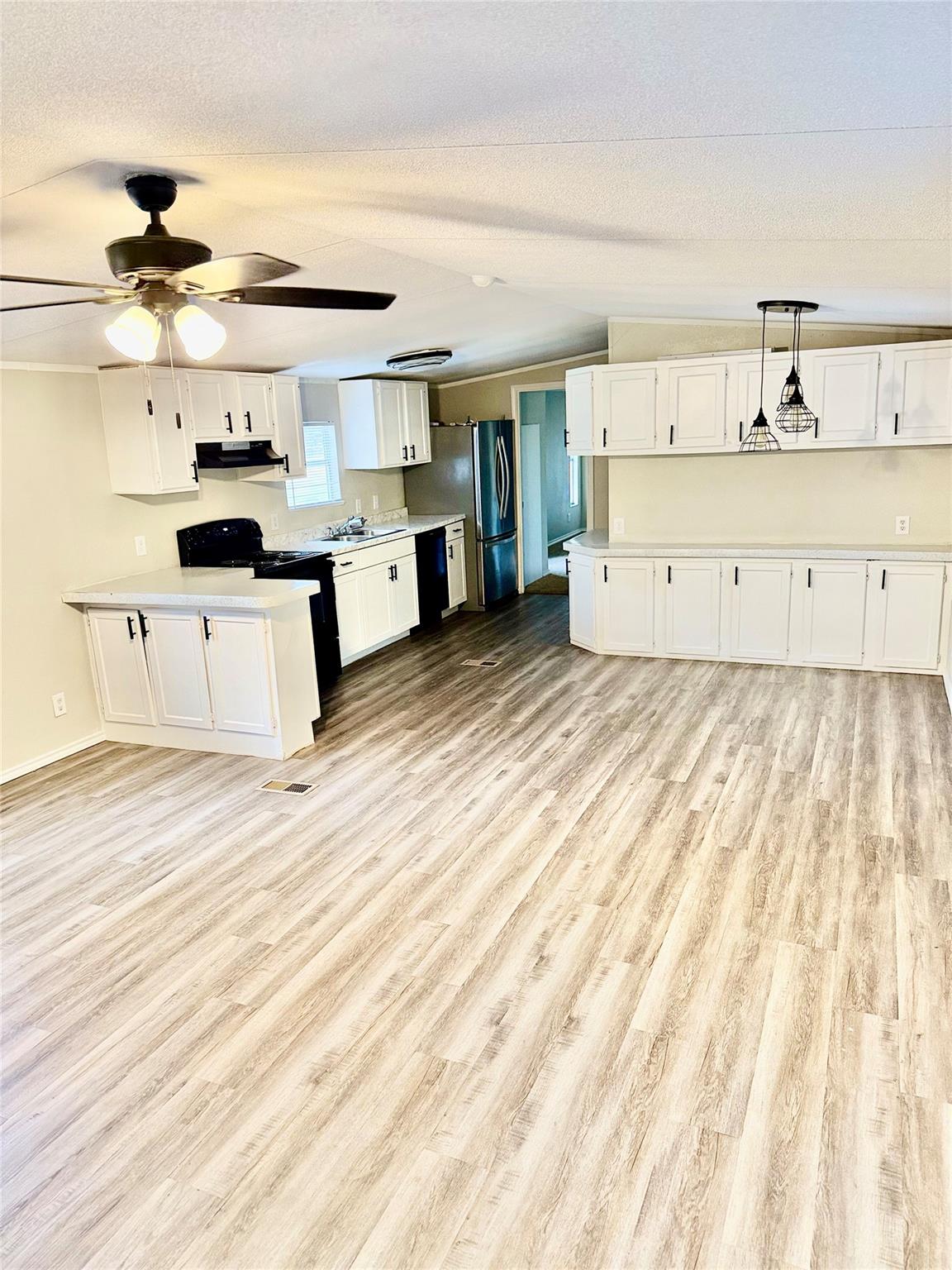 750 Oak Mdws, San Marcos, TX 78666