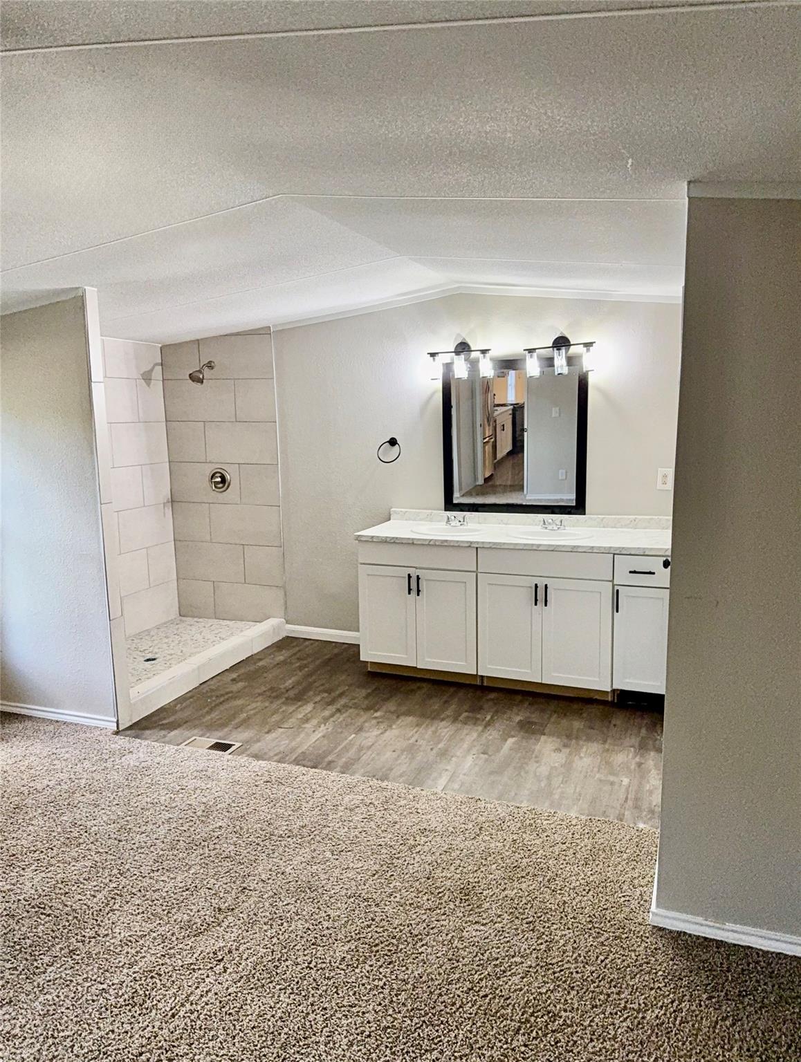 750 Oak Mdws, San Marcos, TX 78666