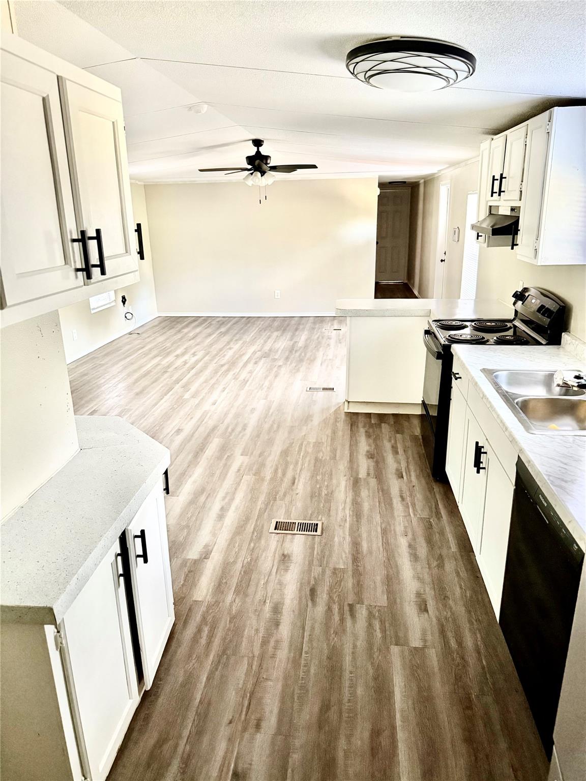 750 Oak Mdws, San Marcos, TX 78666