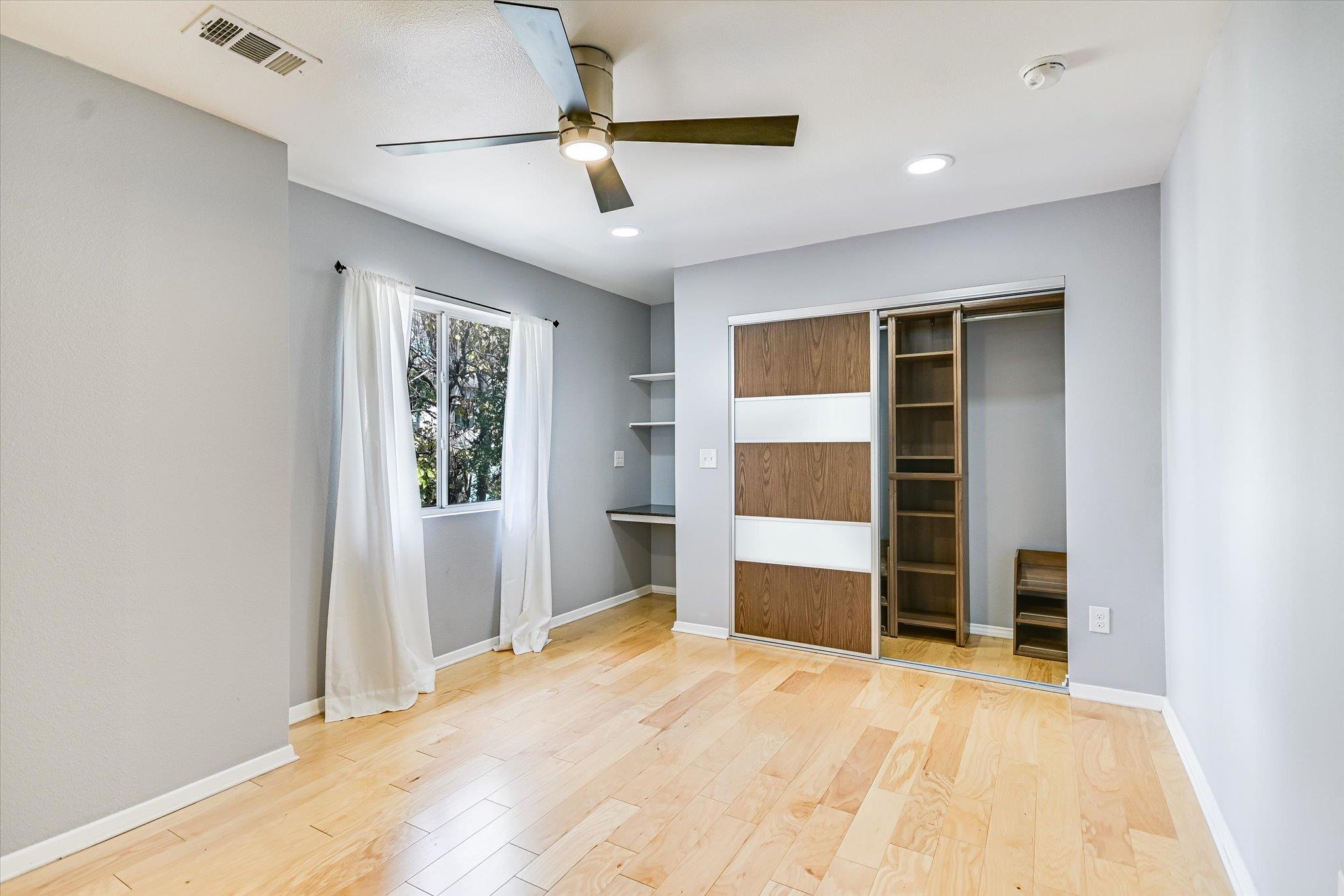 1193 Curve St, Austin, TX 78702