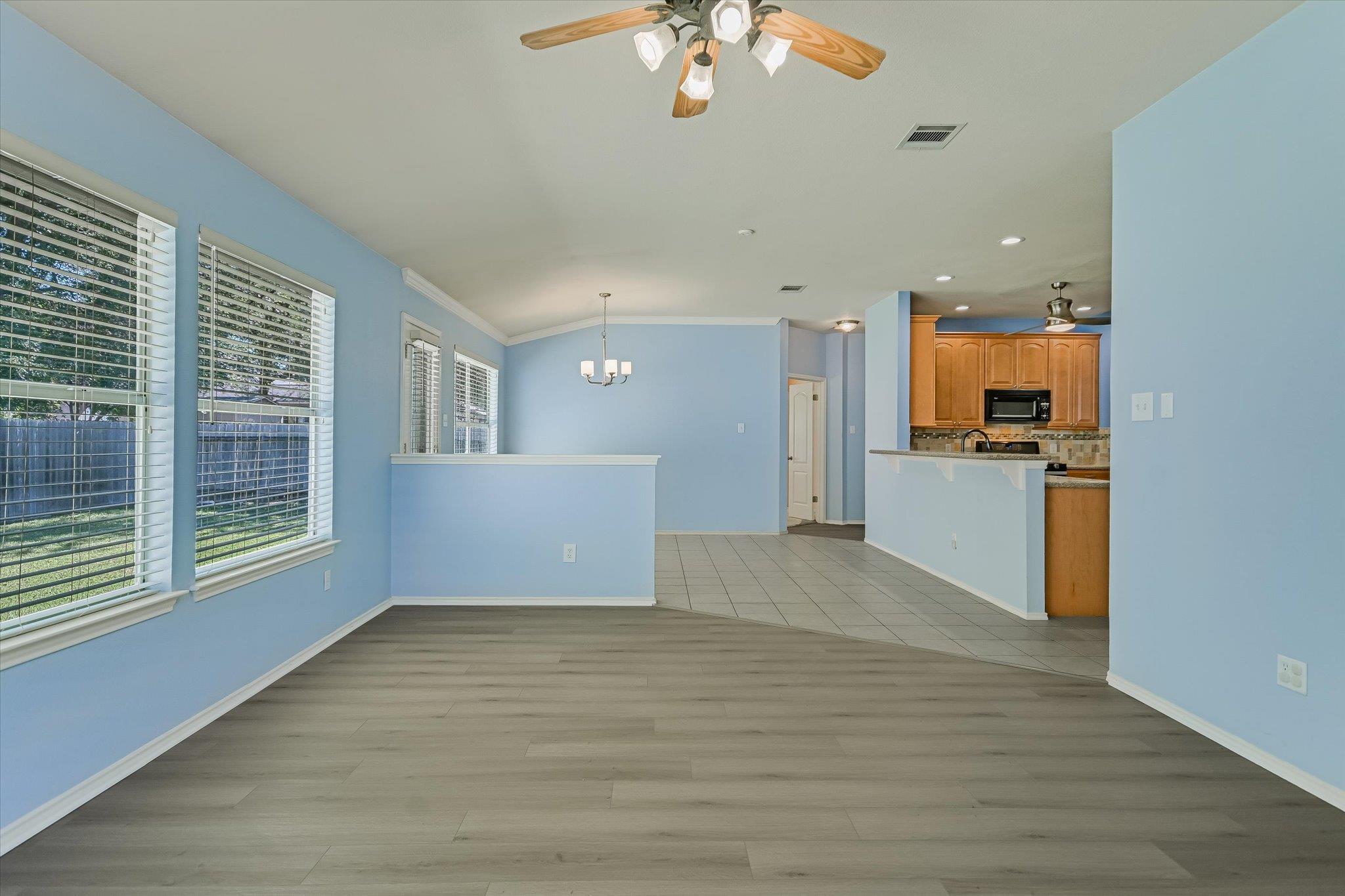 13367 Amasia Dr, Austin, TX 78729