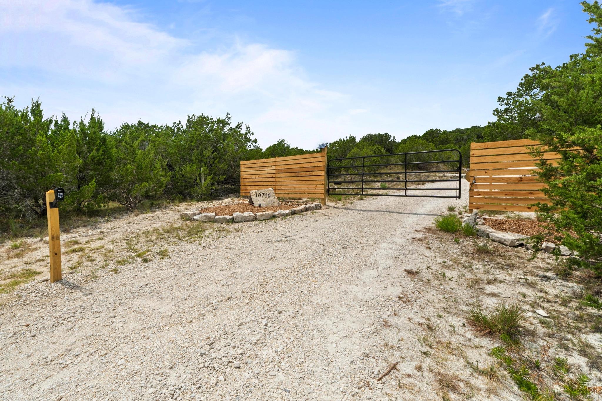 10710 Deer Canyon Rd, Jonestown, TX 78645
