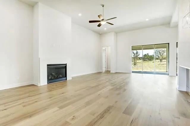 104 Lazy Oak Pl, Spicewood, TX 78669