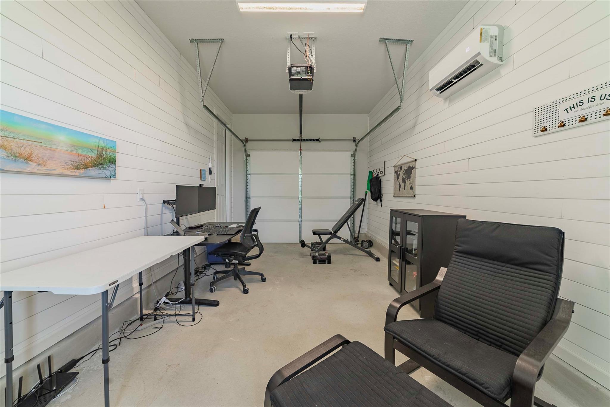 104 Lazy Oak Pl, Spicewood, TX 78669