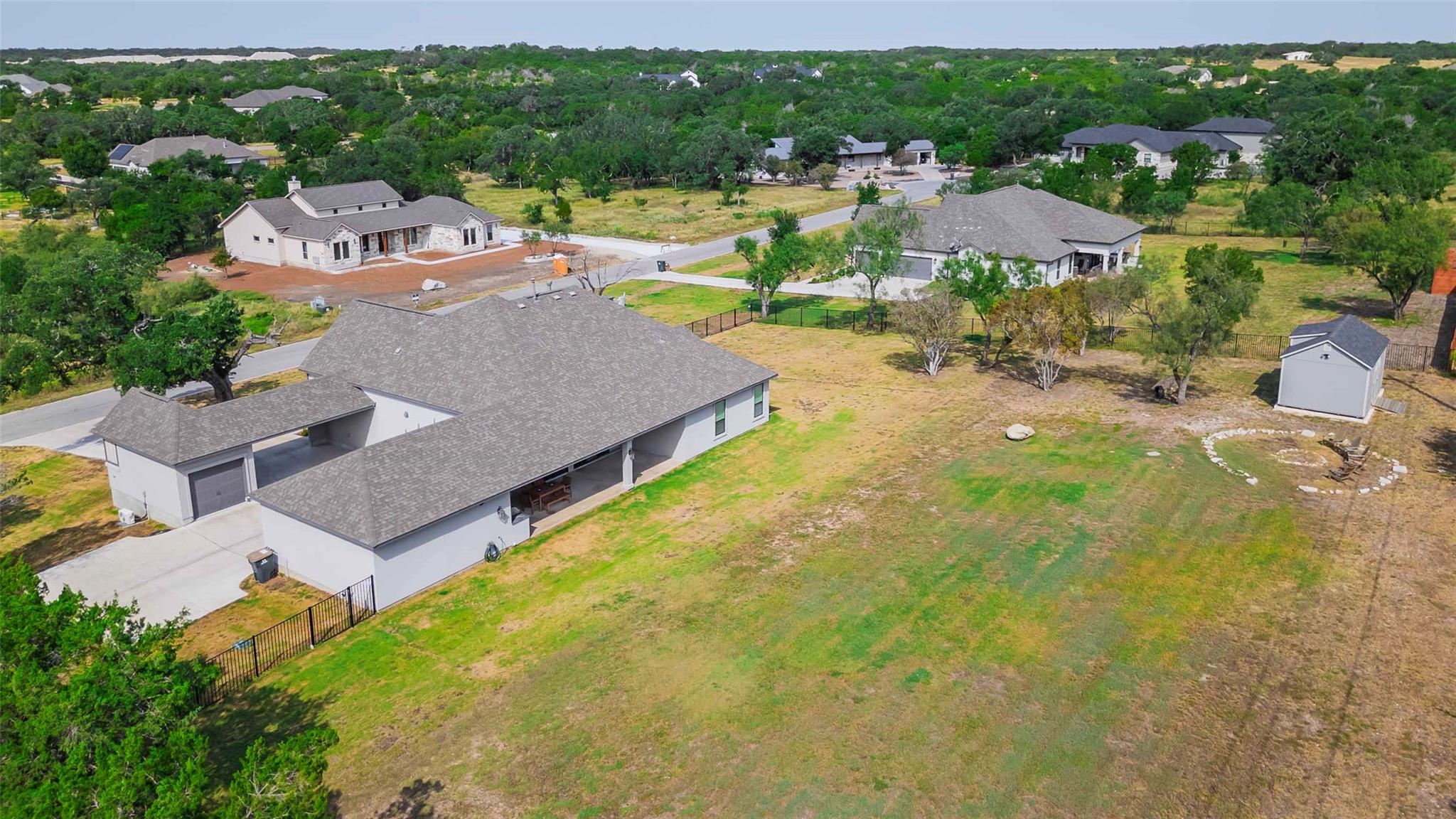 104 Lazy Oak Pl, Spicewood, TX 78669