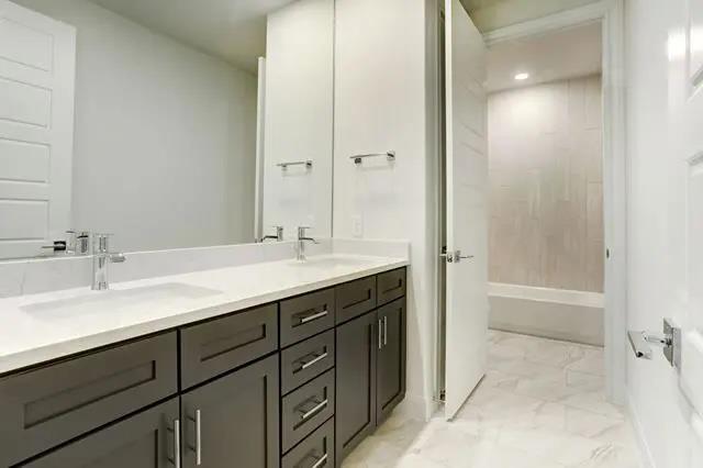 104 Lazy Oak Pl, Spicewood, TX 78669