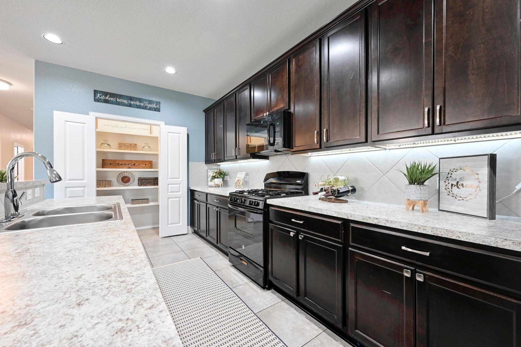 352 Westminster Dr, Kyle, TX 78640