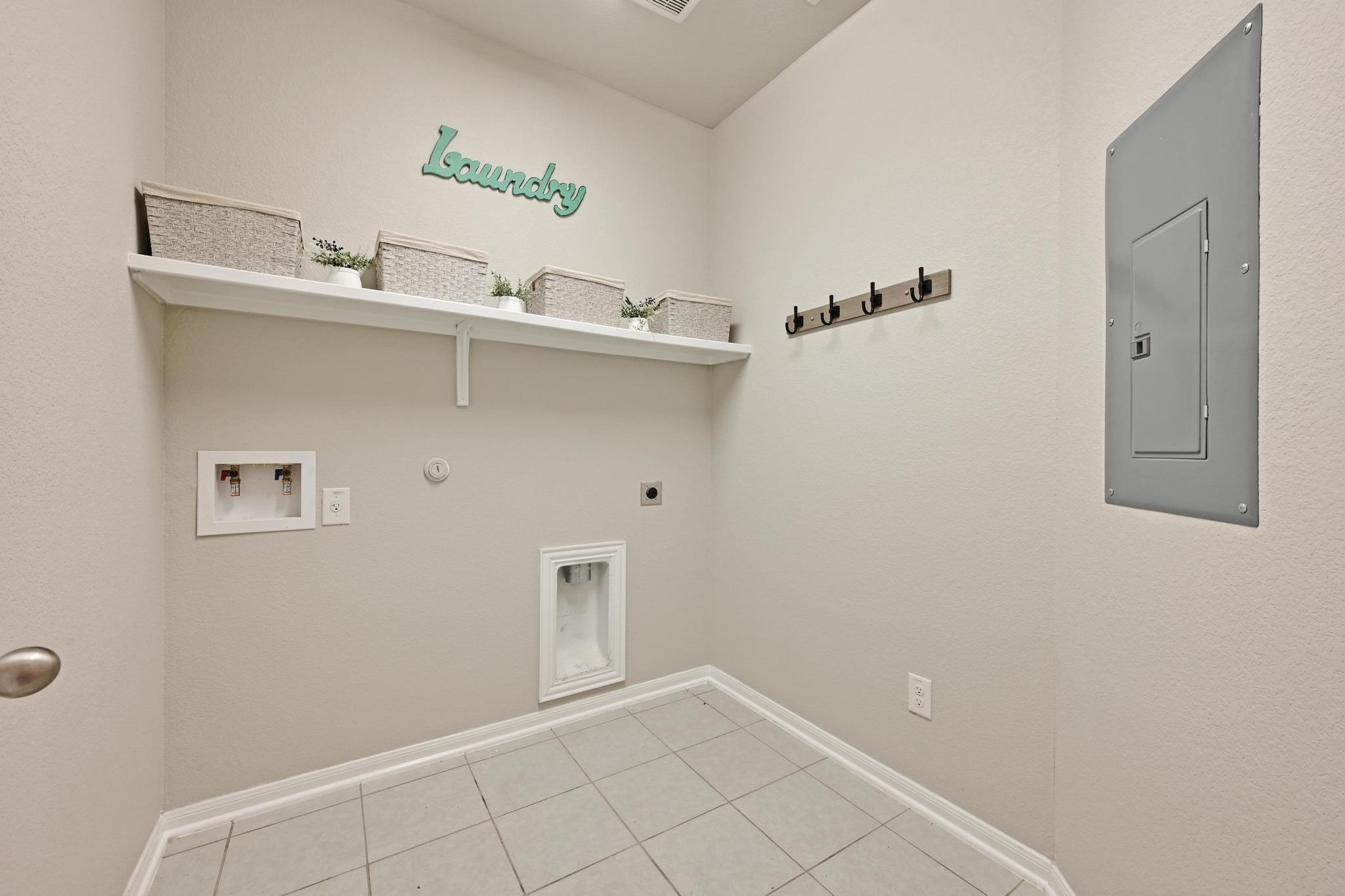 352 Westminster Dr, Kyle, TX 78640