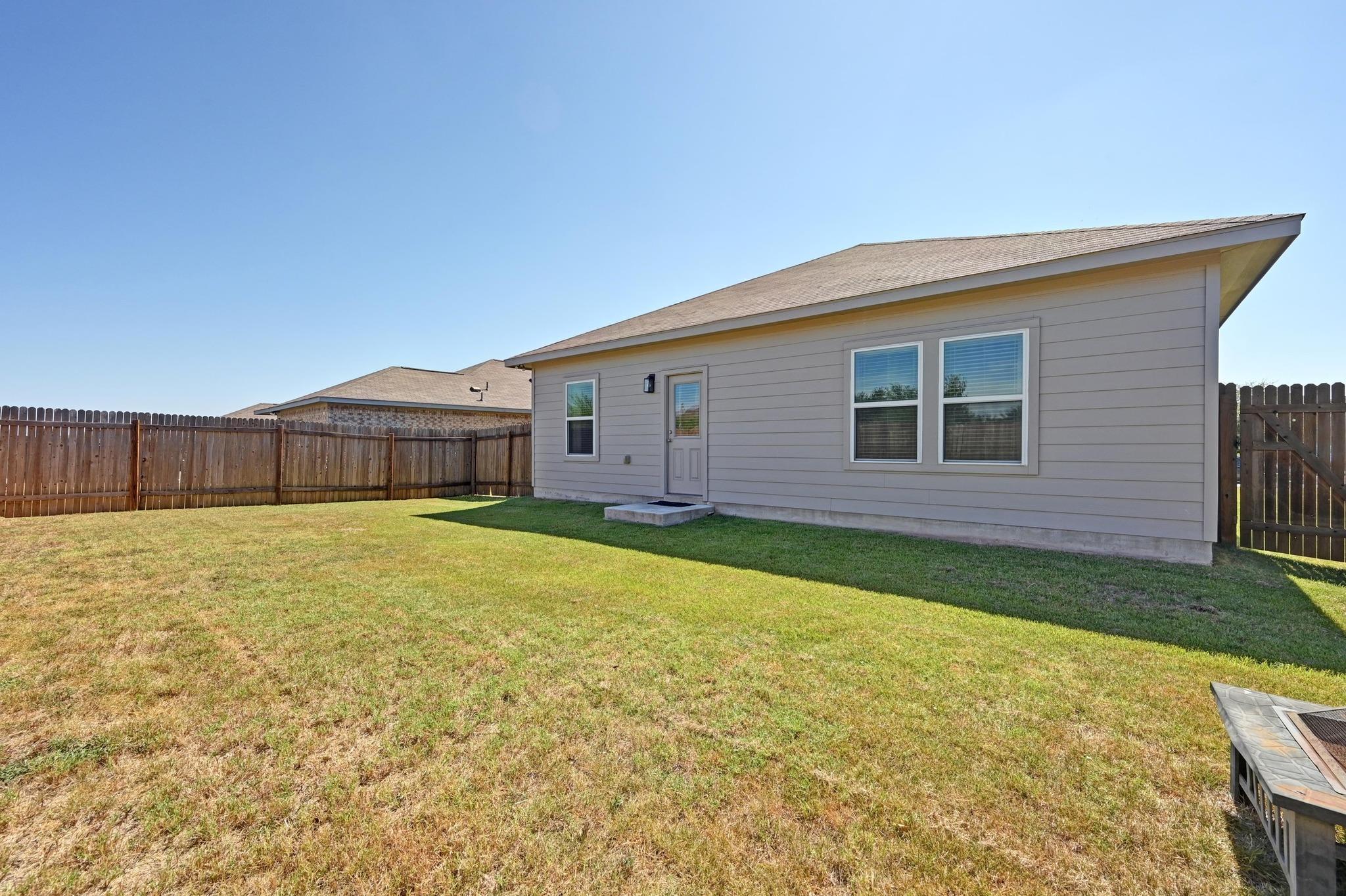 352 Westminster Dr, Kyle, TX 78640