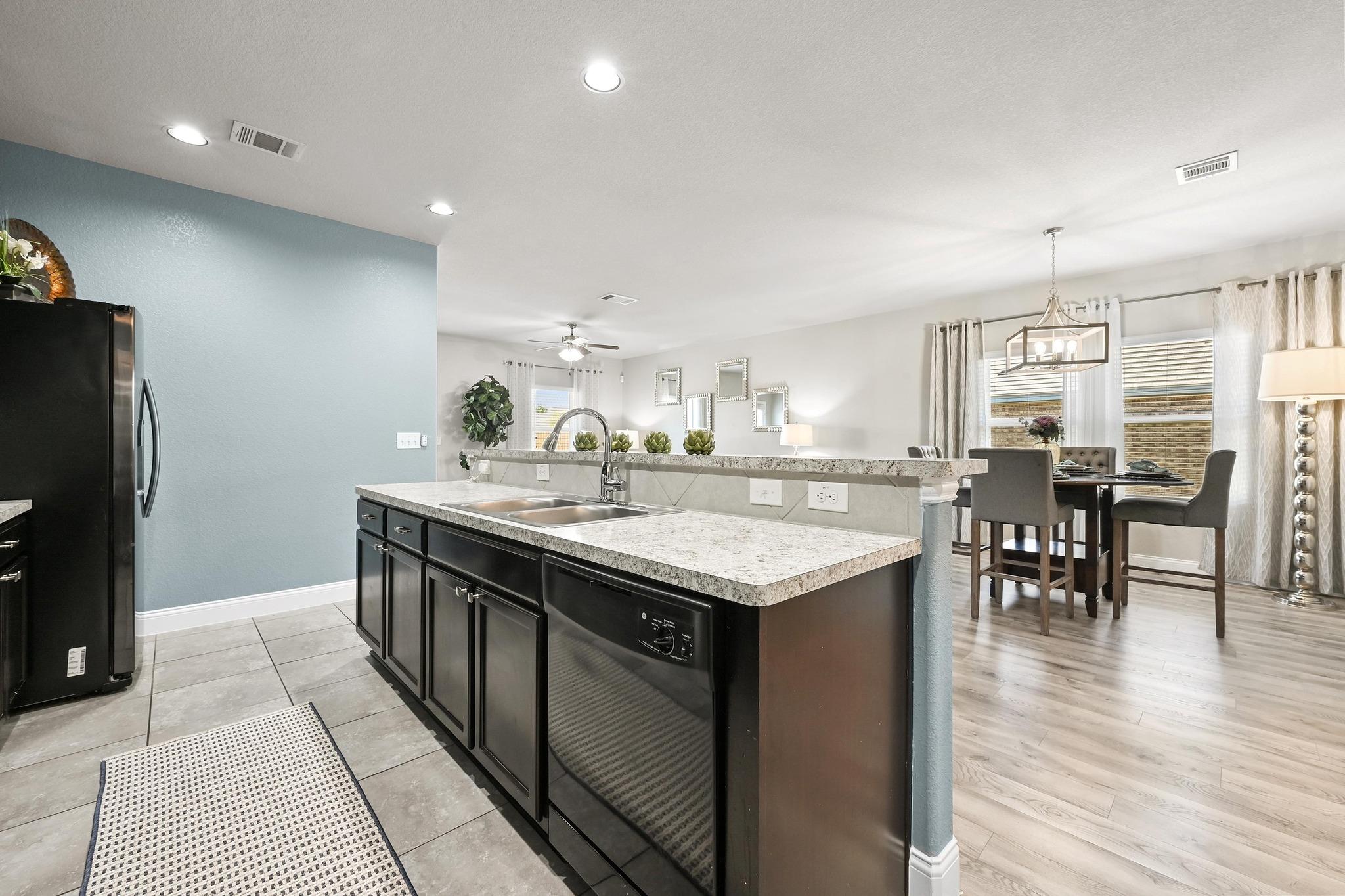 352 Westminster Dr, Kyle, TX 78640