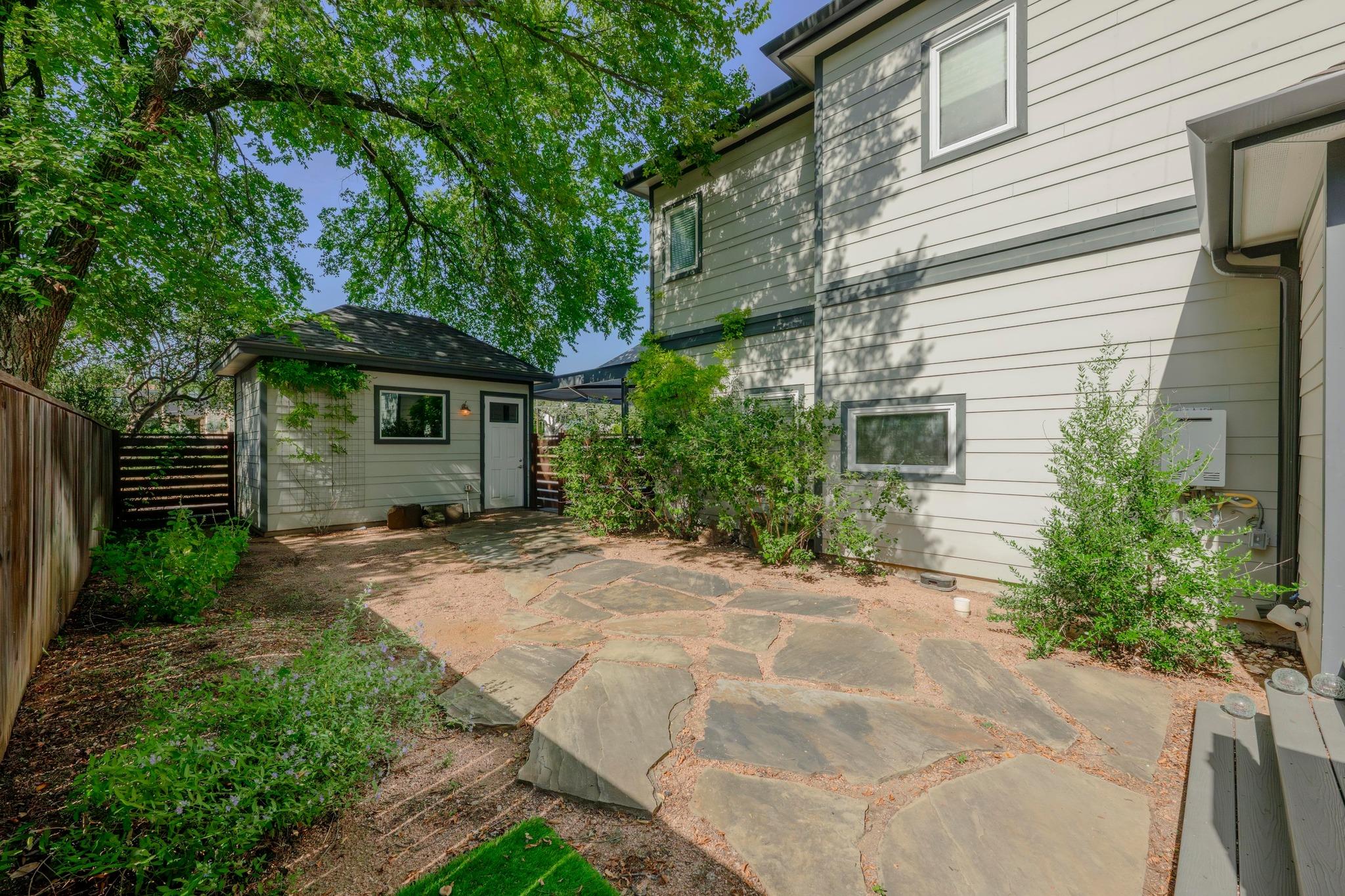 815 W Gibson St, Austin, TX 78704