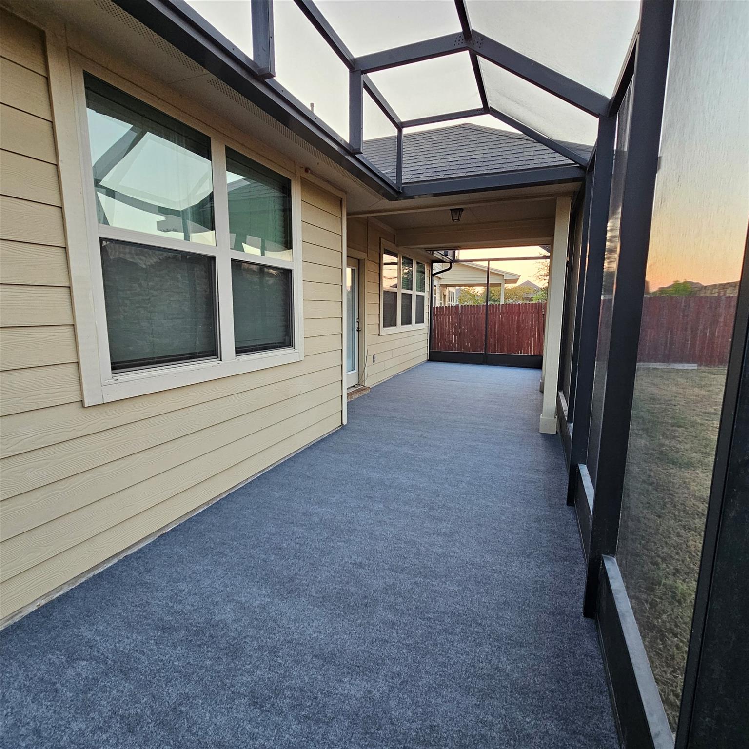 305 Leather Oak Loop, San Marcos, TX 78666